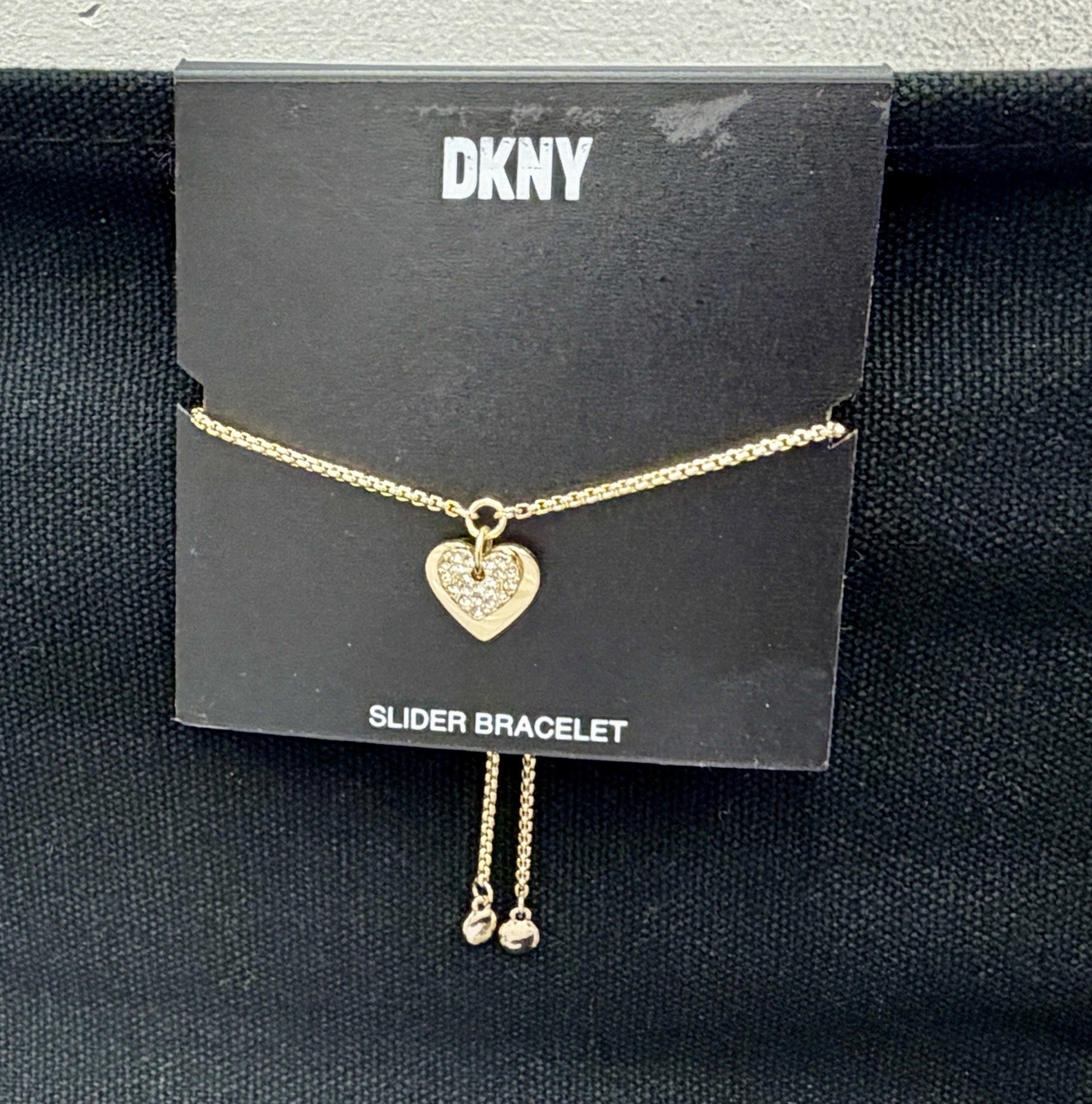 DKNY HEART CRYSTAL GOLD TONE SLIDER BRACELET NWT $35
