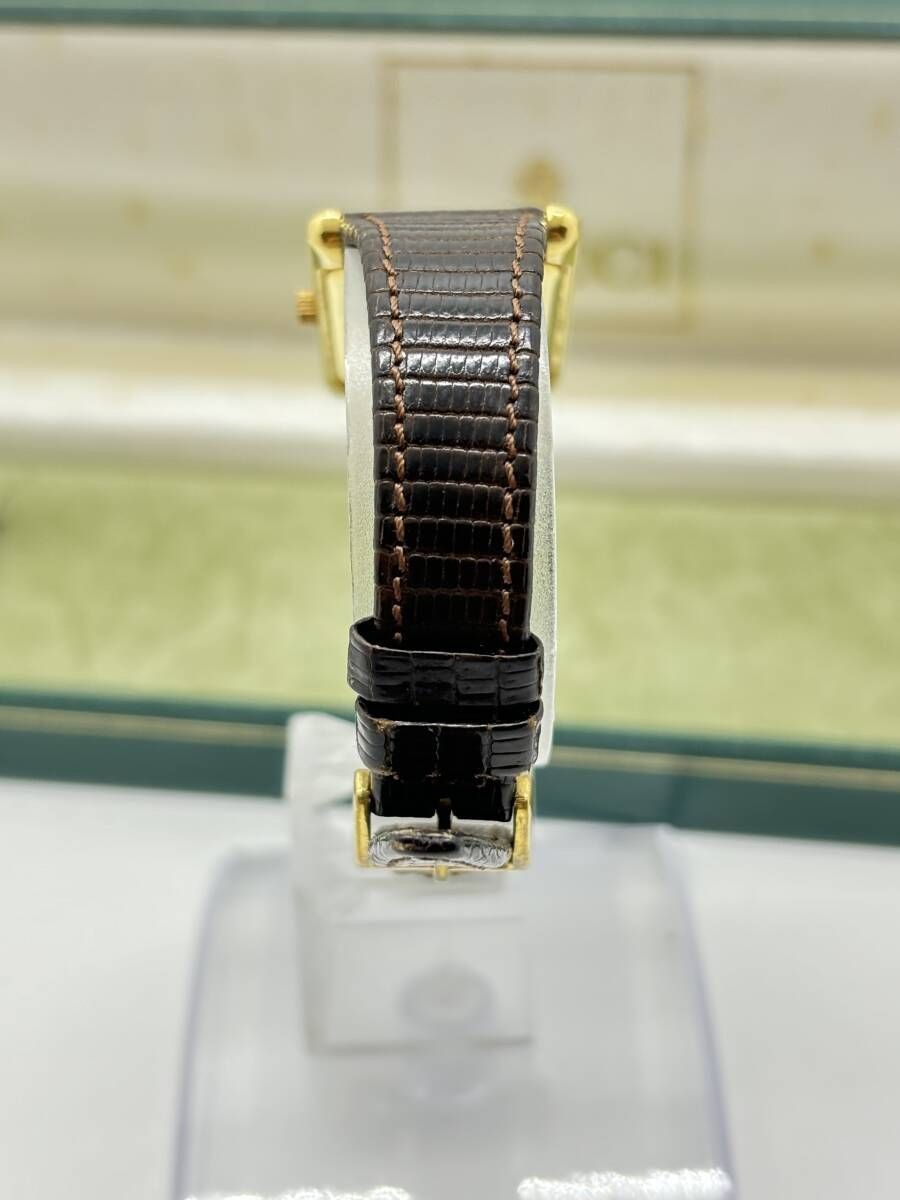 Working Item GUCCI 4200L Ladies Watch Quartz Square Case Gold 24092302zaiko From