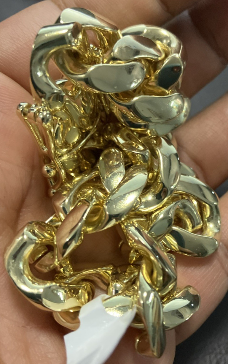 Gold-Plated Base metal Brass Jumbo Bracelet 18mm 10 Inches 129 Grams