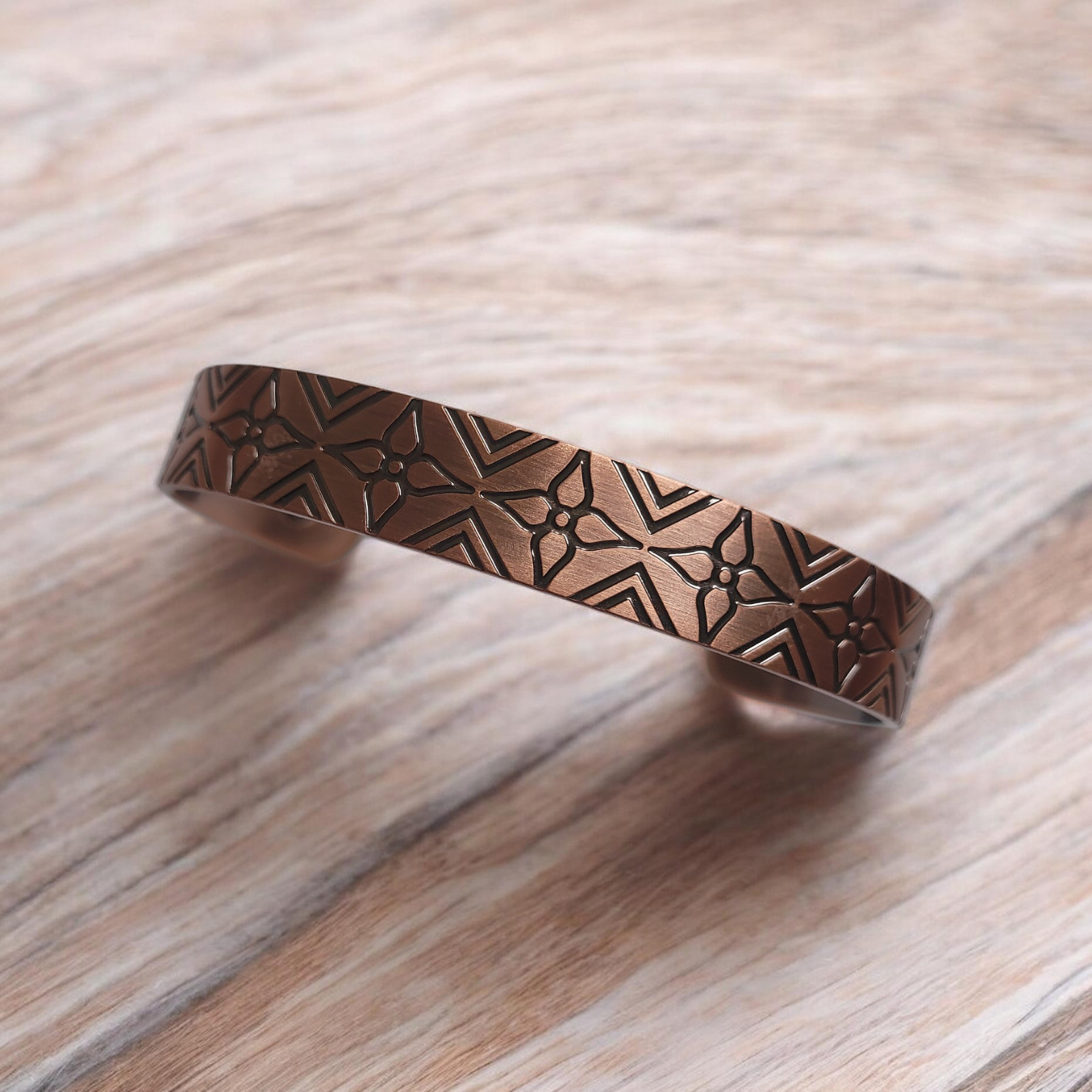 Artisan Pure Solid Copper Magnetic Bracelet Arthritis Therapy Cuff Geometric III