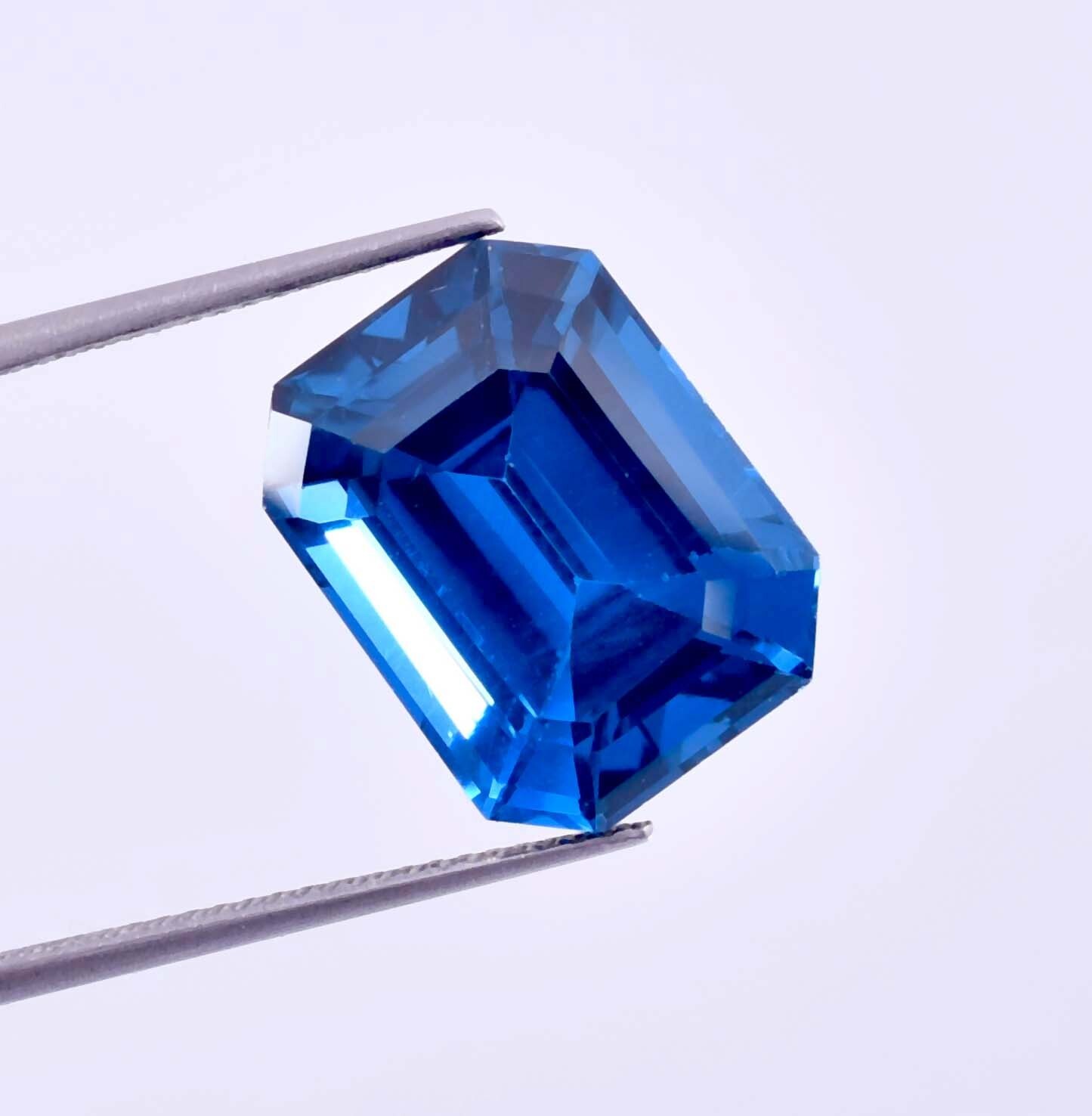14 x 11 MM Natural 13.45 Ct Ocean Blue Tourmaline From Mozambique, GIT Certified