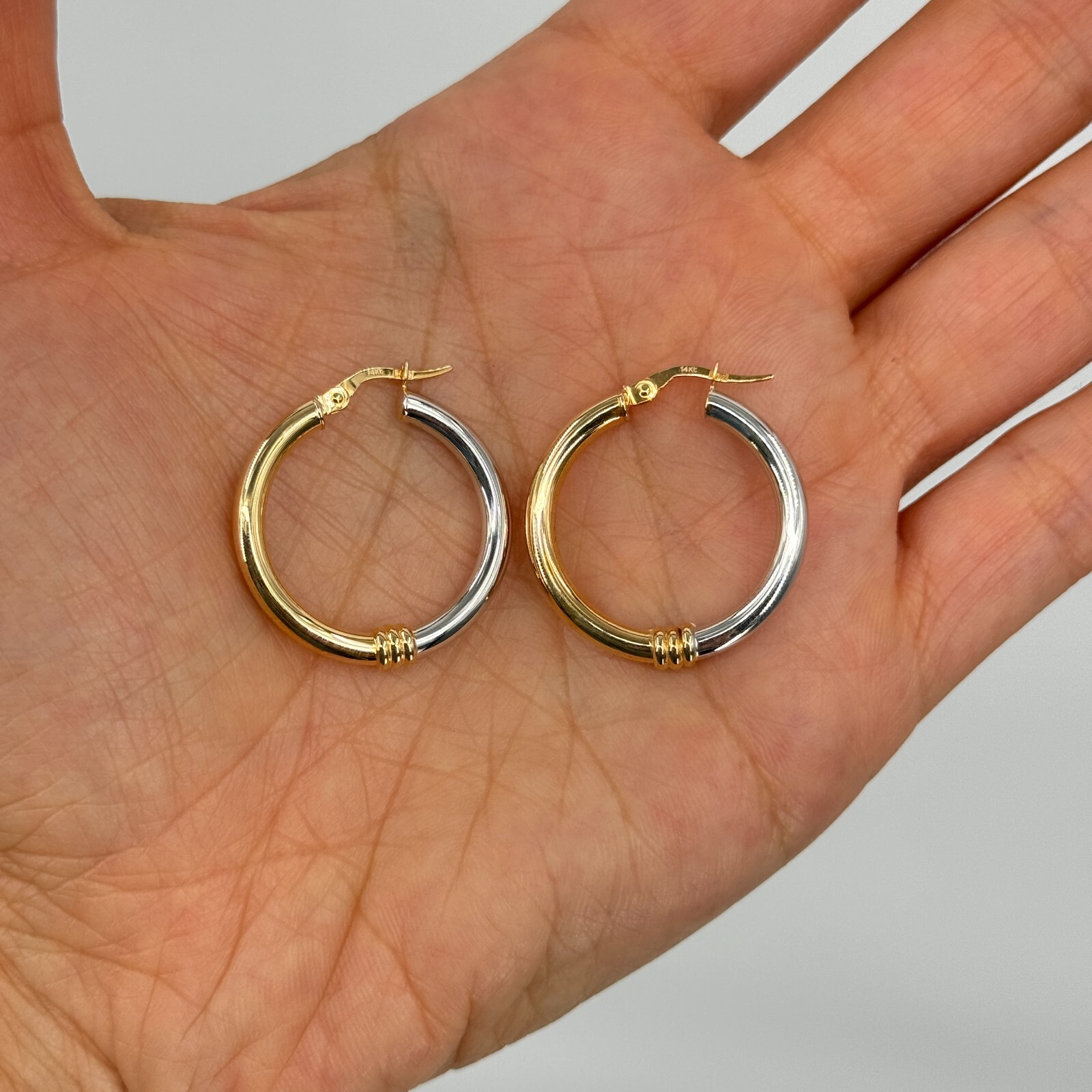 Italian 14k Yellow & White Gold Polished Medium Hollow Hoop Earrings 1.1″ 2.5g