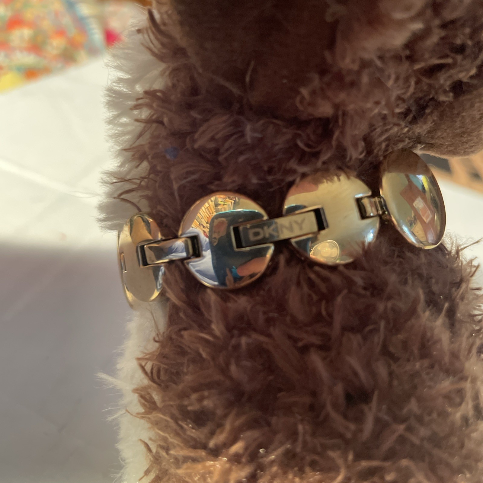 DKNY Ladies Watch Roundabout Goldtone Bracelet NY8867 needs new battery