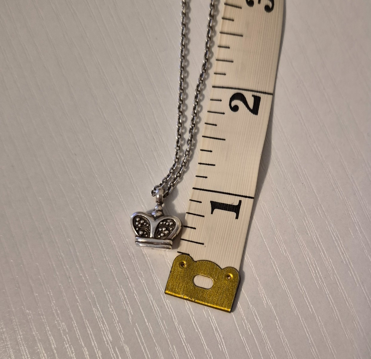 Crown Pendent Necklace with Oxidized Finish Indonesia 925 Lois Hill 9.5″ Used
