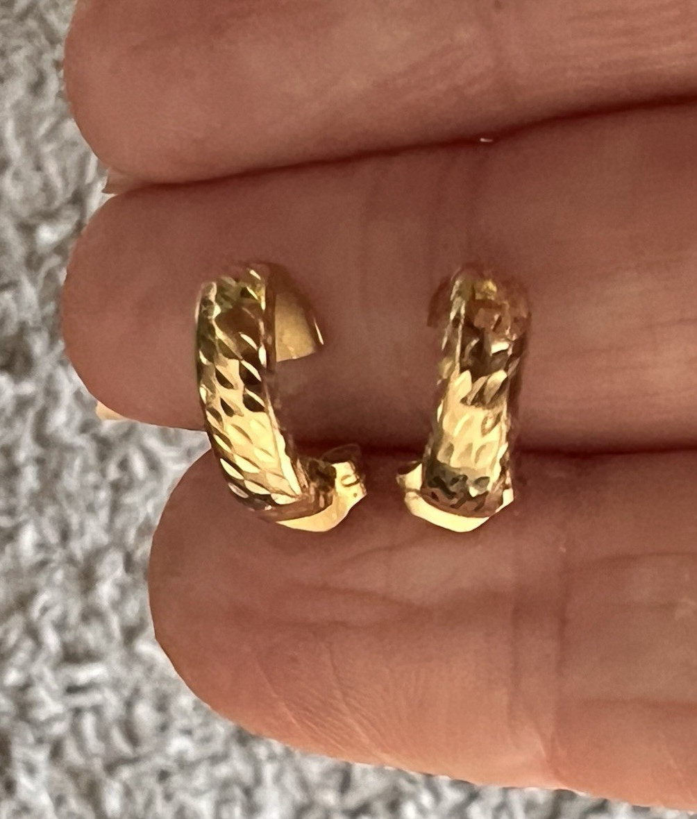 3 Pairs 14K Yellow Gold Dainty Earrings Lot Seashell Etched Hoops & AB Crystal