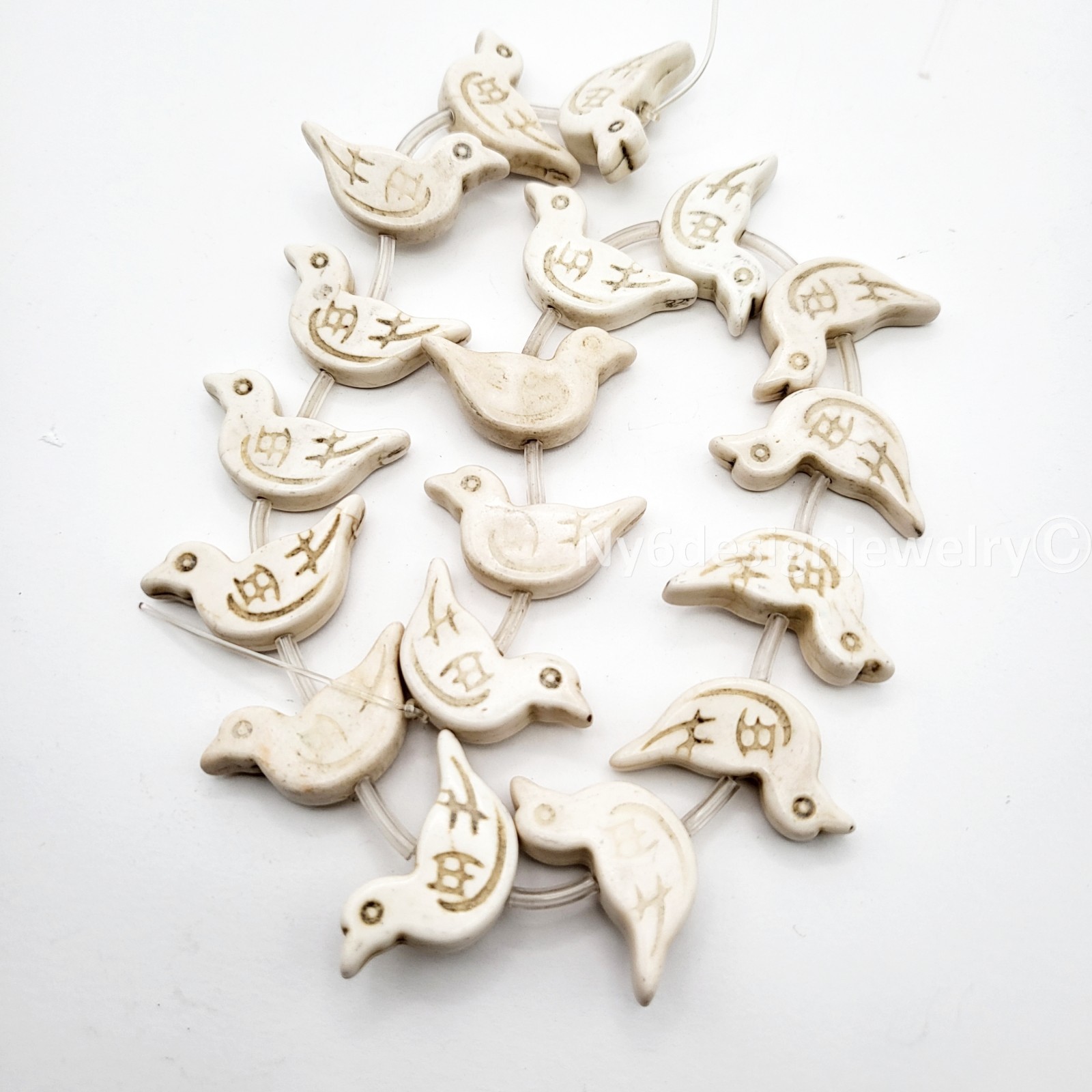 Carved Howlite Zuni Bird Animal Beads Charm Magnesite Turquoise Bird 15″ Strand