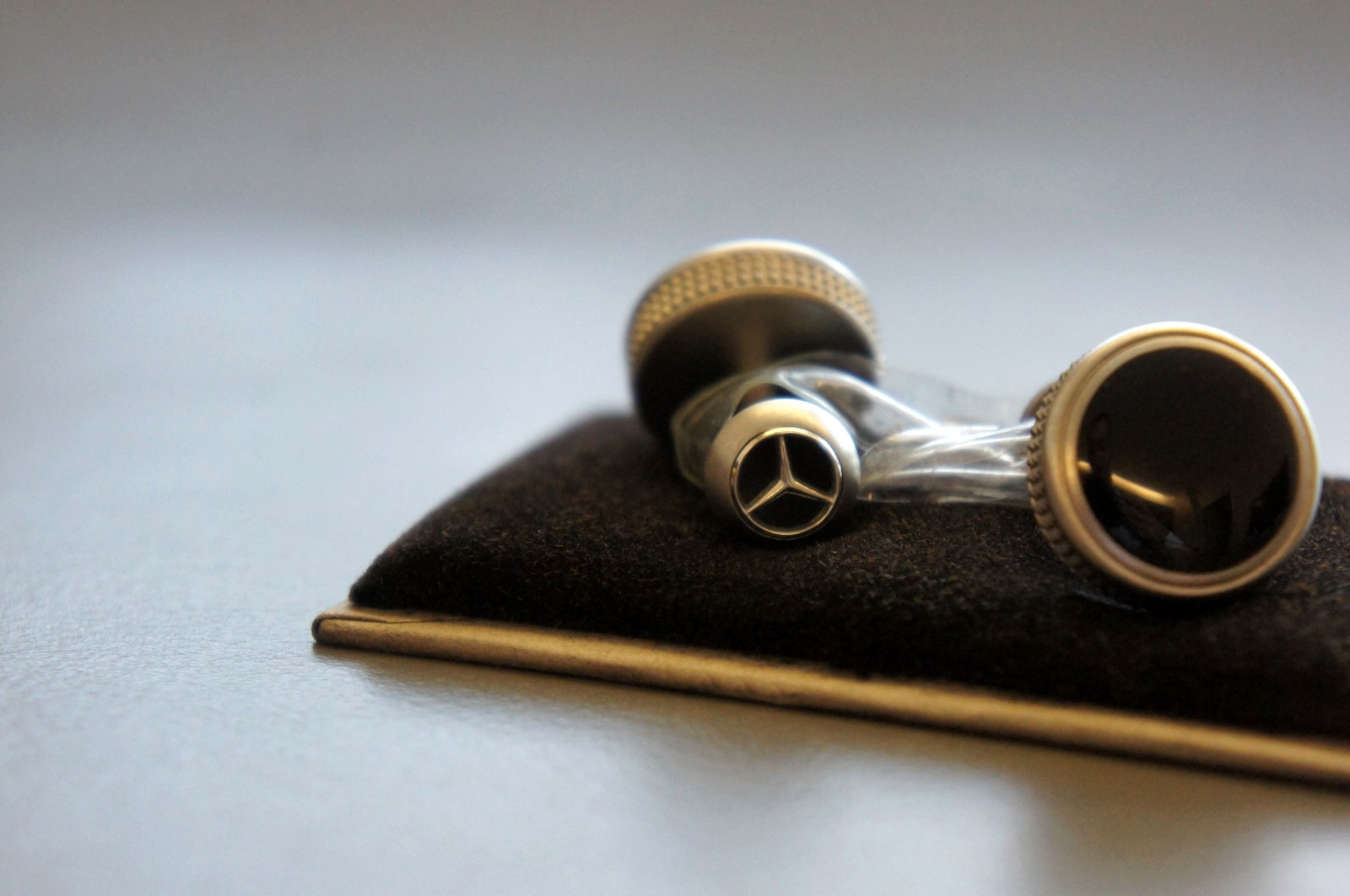 NIB Genuine & OEM Mercedes-Benz Control Element Black Enamel Cufflinks B66953090