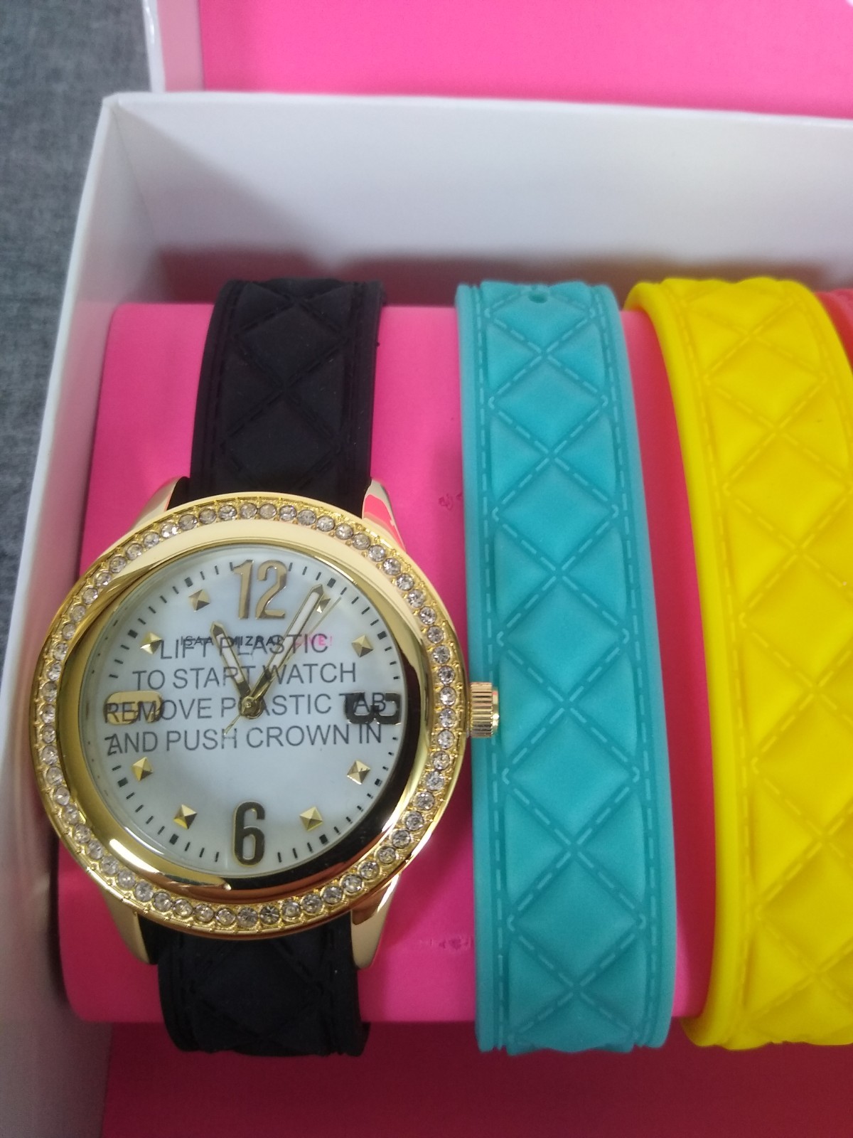 Isaac Mizrahi Live! Interchangeable Watch Set Silicone Bands & Bezel Rings Box