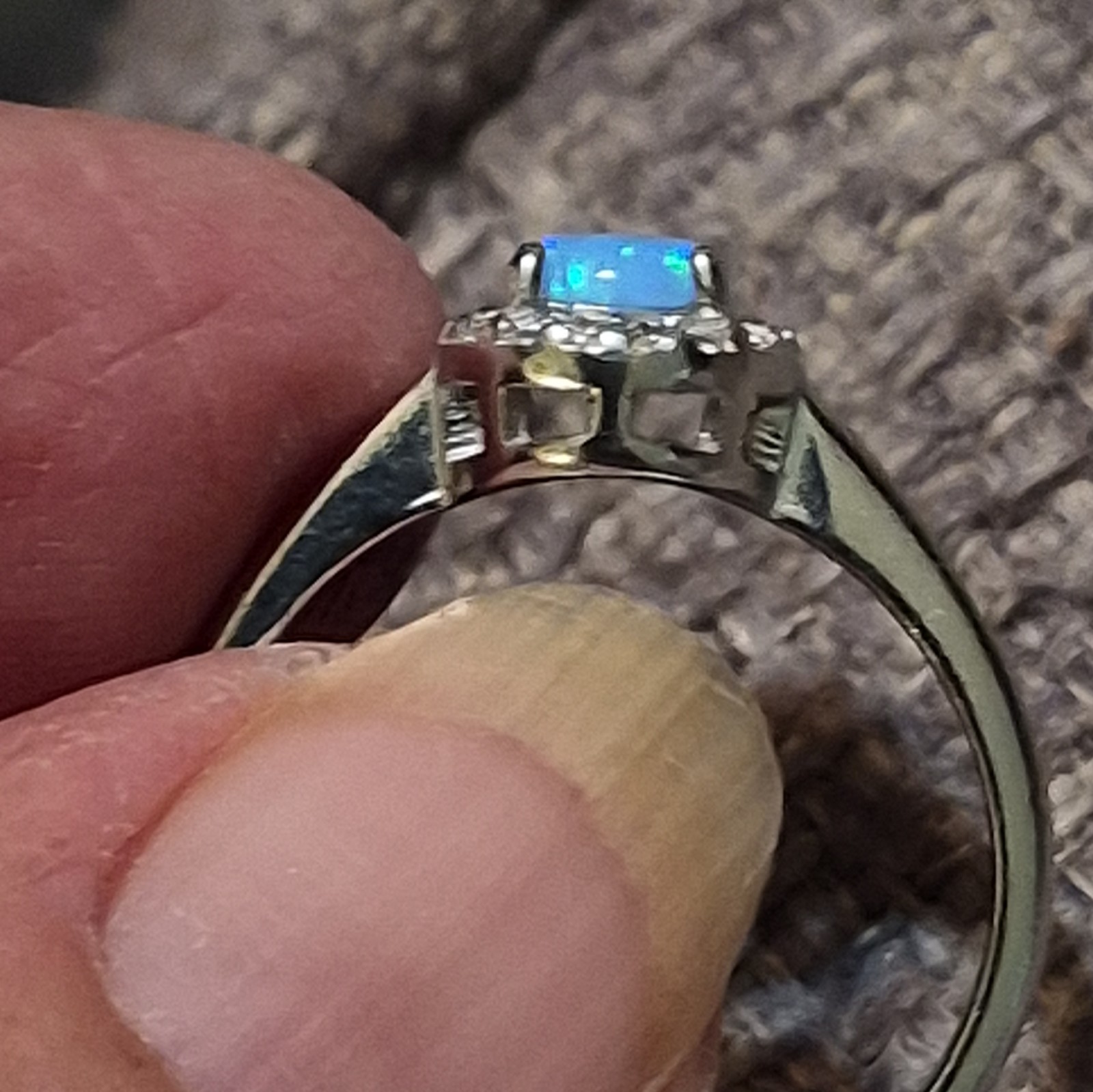 925 Stamped Sterling Silver Blue Round Opal W Halo CZ Cocktail Ring Size 7
