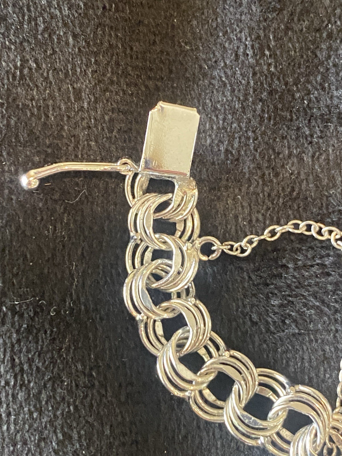 American Sterling 925 Triple Ring Charm Bracelet W/ Safety Chain/clasp 8” 11.30g