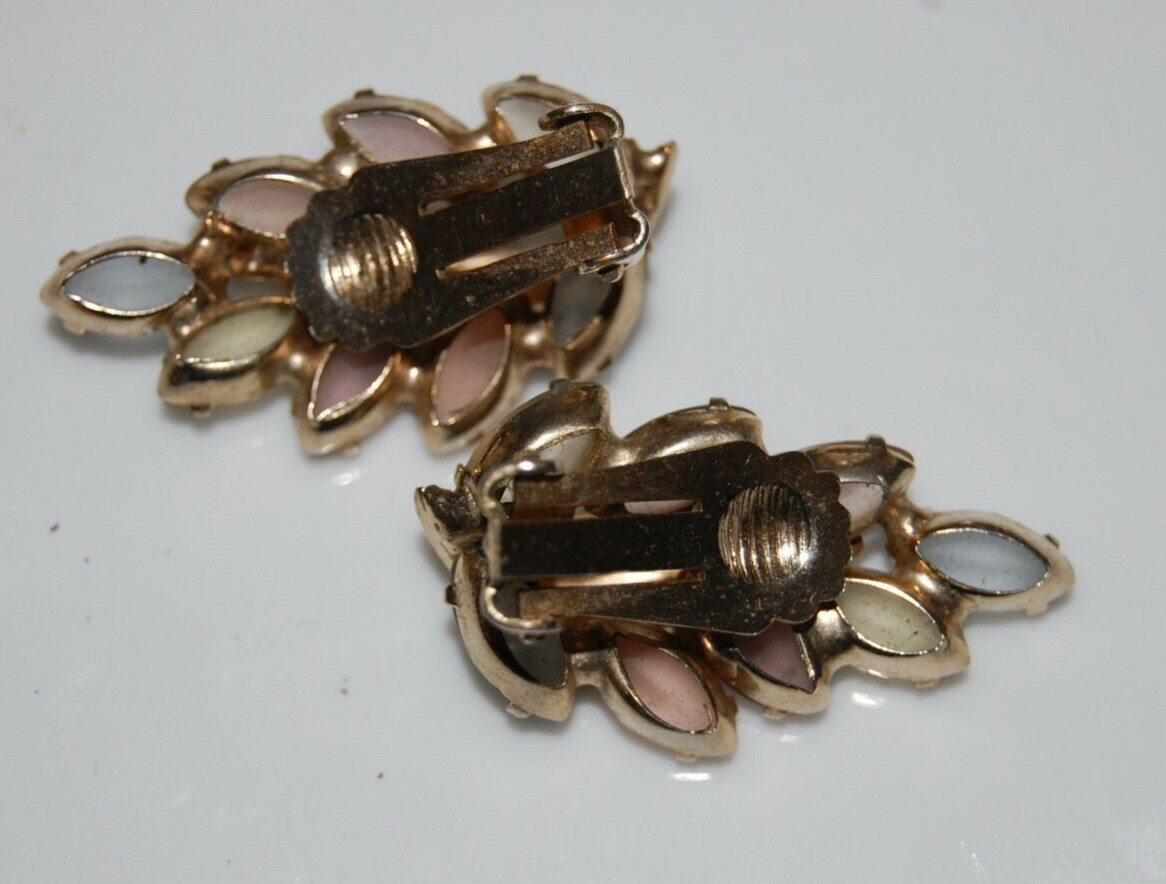 ELEGANT VTG MCM MULTI COLORED PASTEL FROSTED CRYSTALS EAR CLIMBERS CLIP EARRINGS