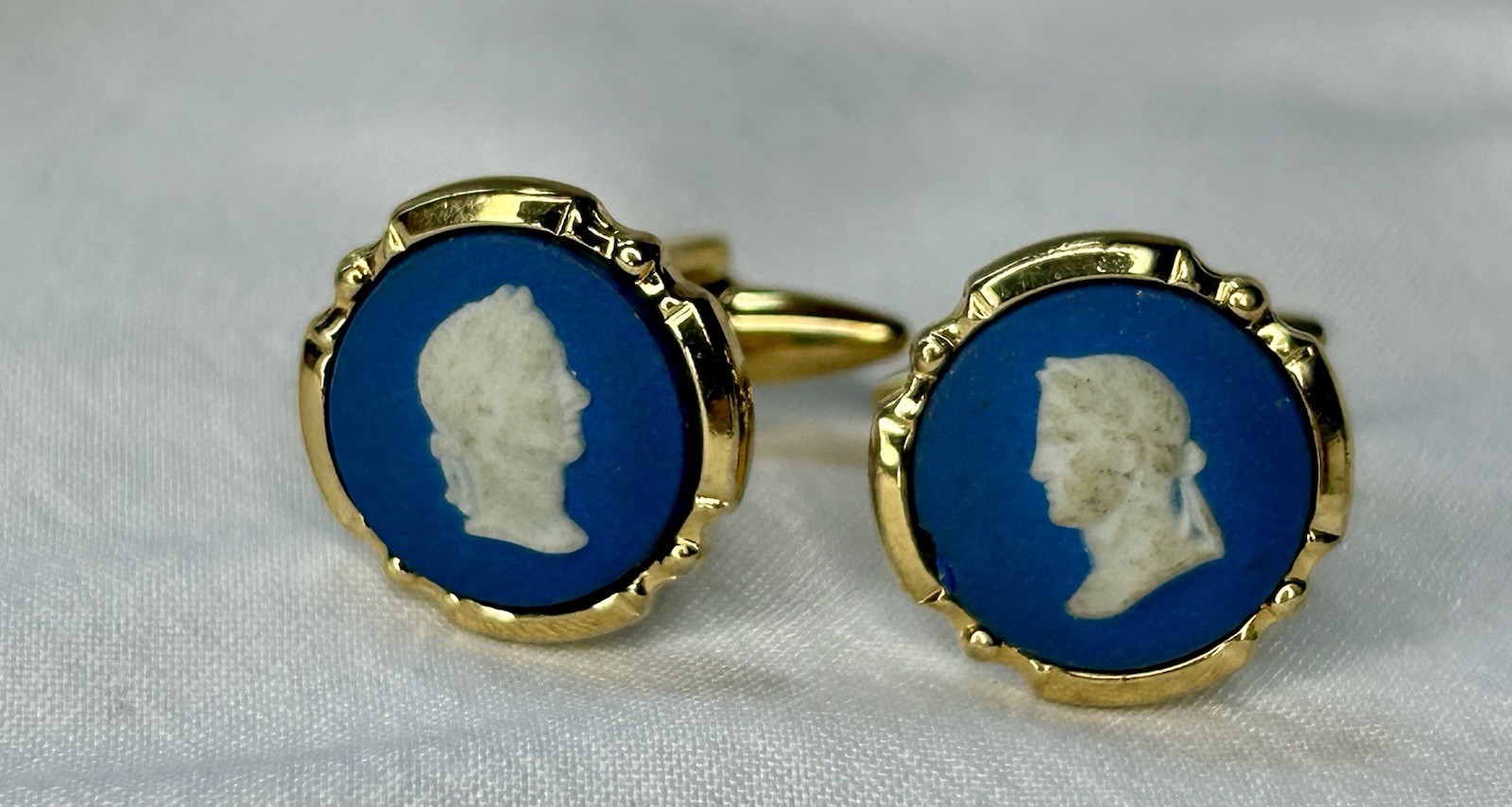 Wedgwood Lot Of 4 Pair Vintage Cufflinks
