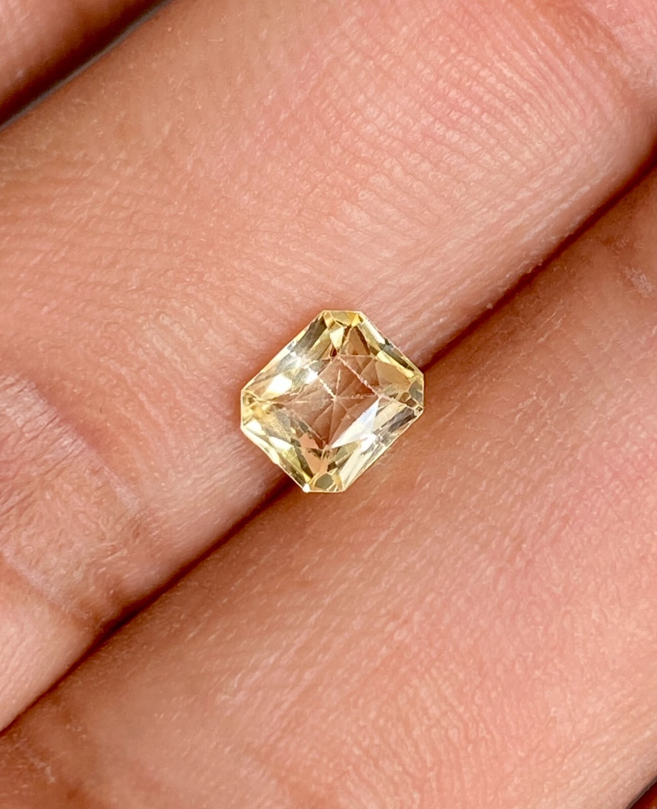 Yellow Sapphire 0.82 Carat, Excellent Cut Octagon Calibrated, Natural Sapphire