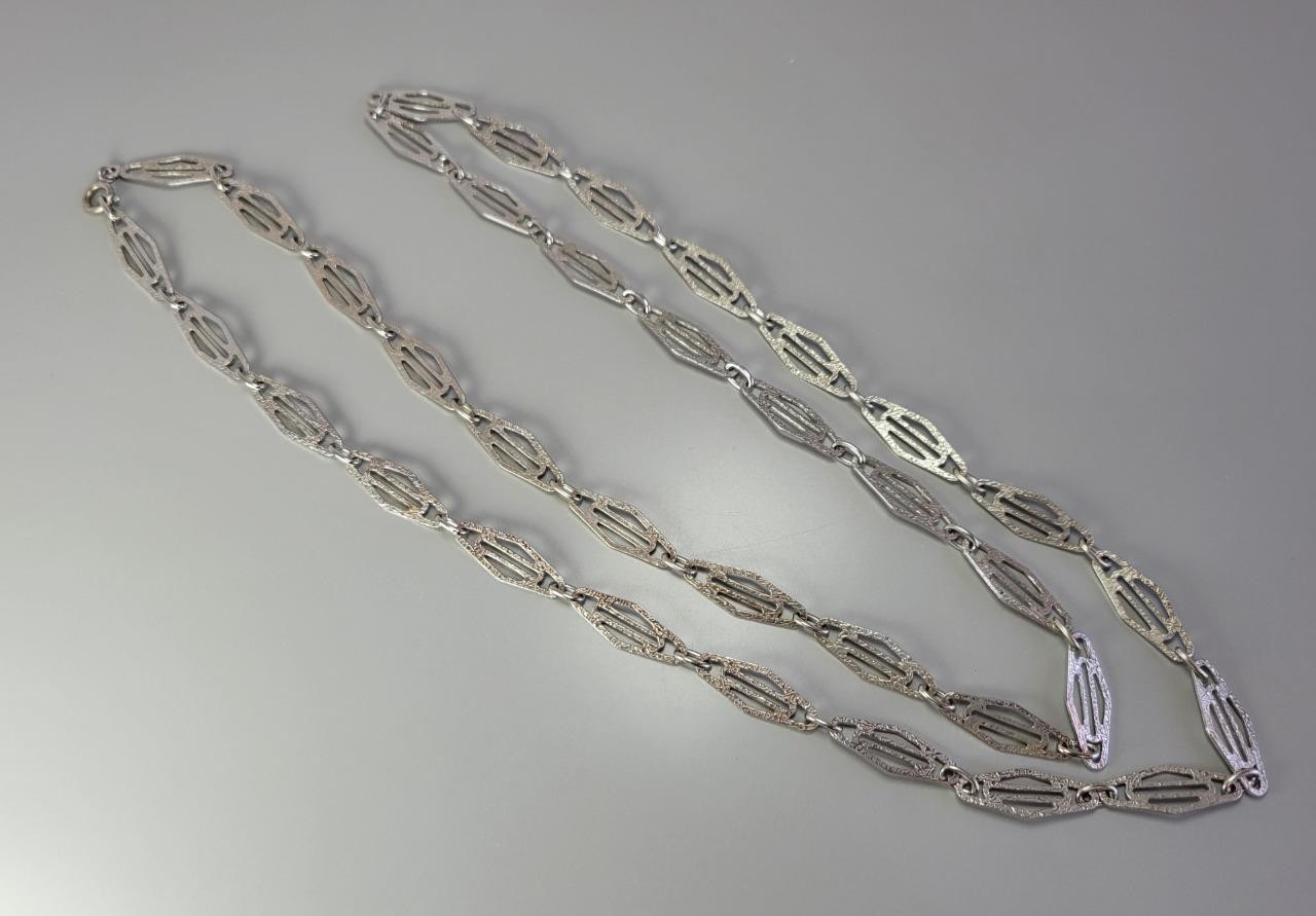 Vintage UNOAERRE Necklace Sterling Silver Ornate 40 in Chain Italy