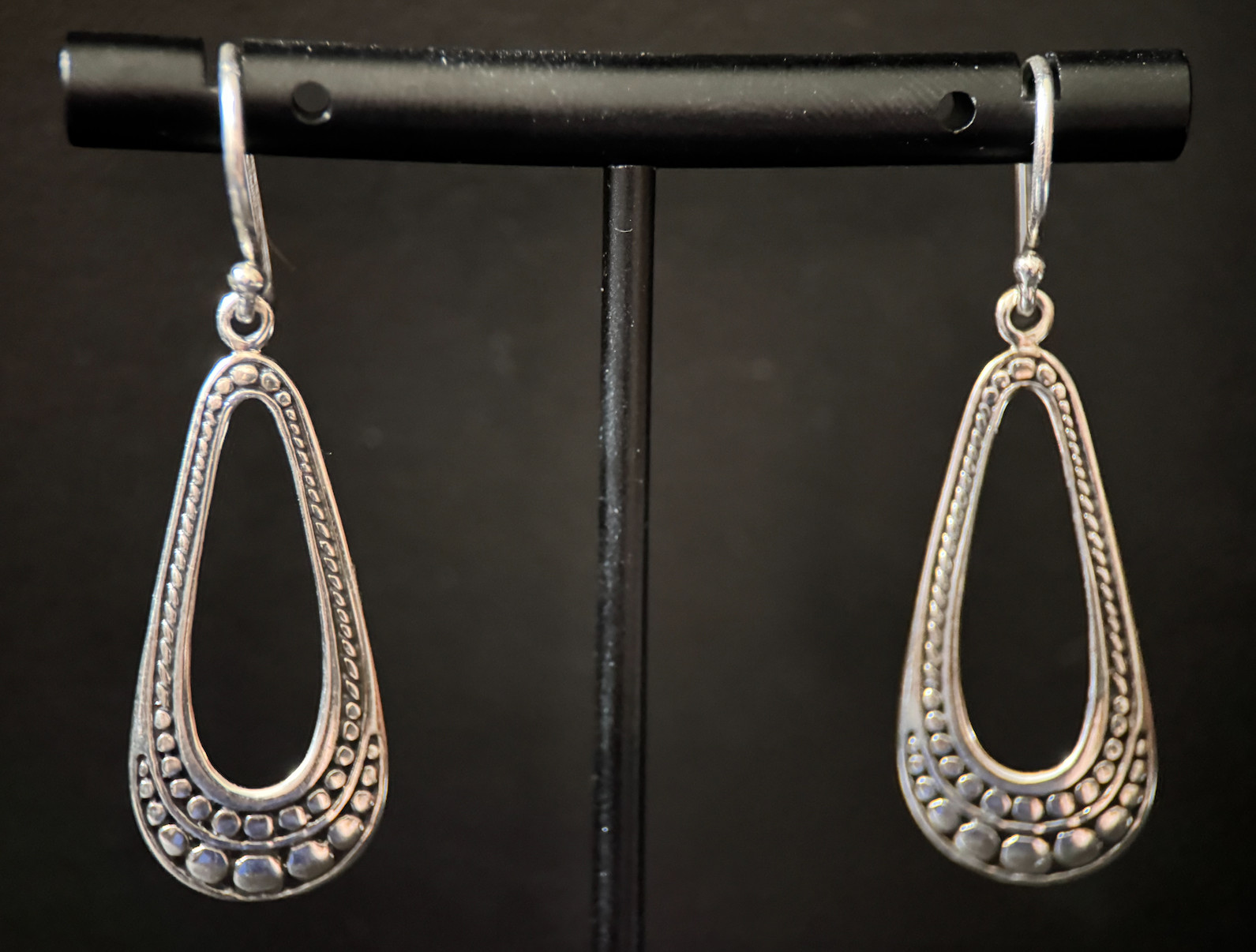 925 Sterling Silver Dangle Teardrop Earrings Textured Design 3.29g Pair