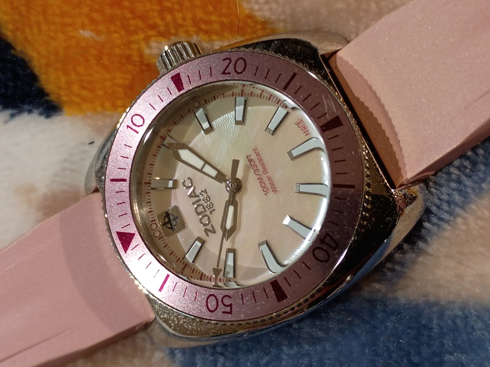 Zodiac Desert Falcon Z04519 Ladies Diver, Super Nice!!!