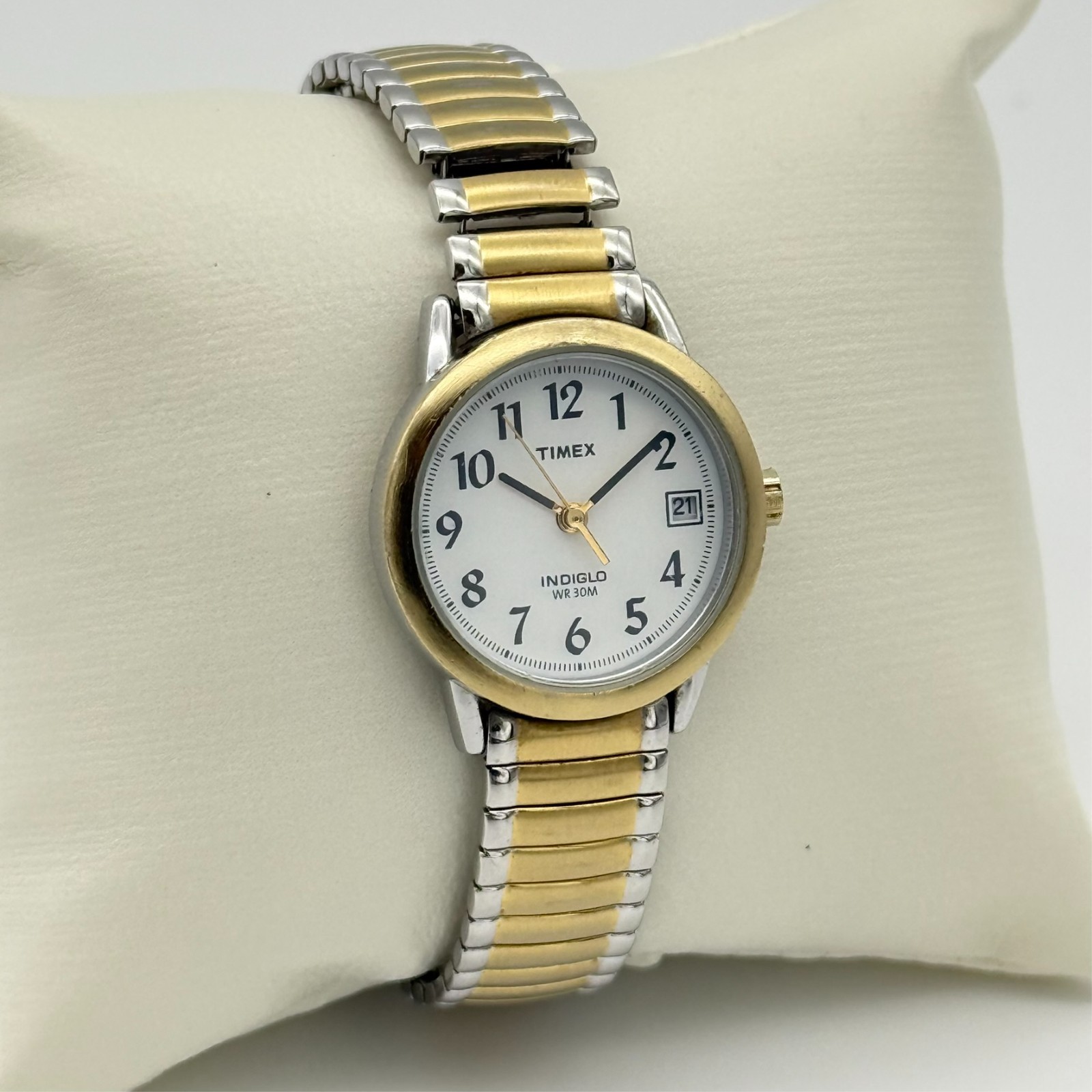 Women’s TIMEX Two-Tone Classic Easy Reader Watch, 25mm, Date, Flex Band, Runs