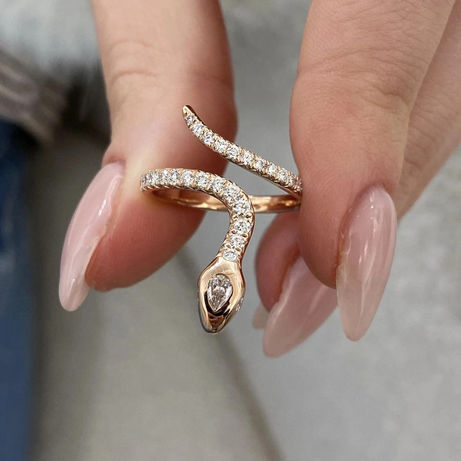 Wedding Round Cut 0.3 Ct 14k Rose Gold Diamond Snake Band Lab Grown VVS E F CVD
