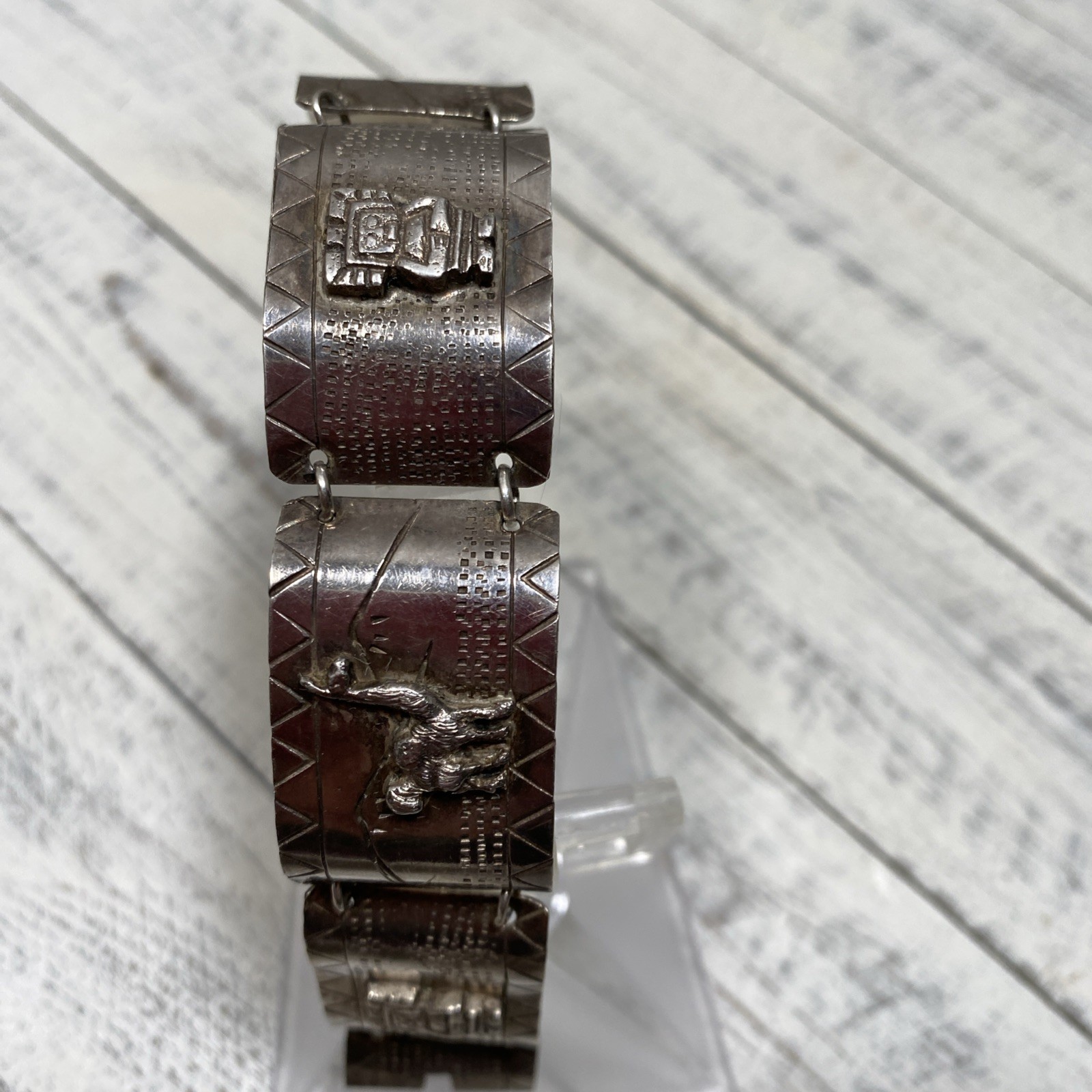 Peruvian Industries 900 Silver Vntg Linked Mayan & Alpaca Story Teller Bracelet