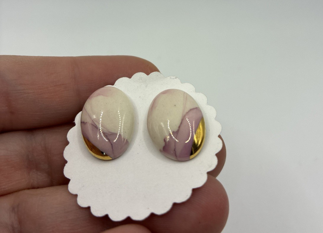 Vintage Brooch Pin And Earring Set Ceramic Enamel Purple Pink Mauve Gold Tone