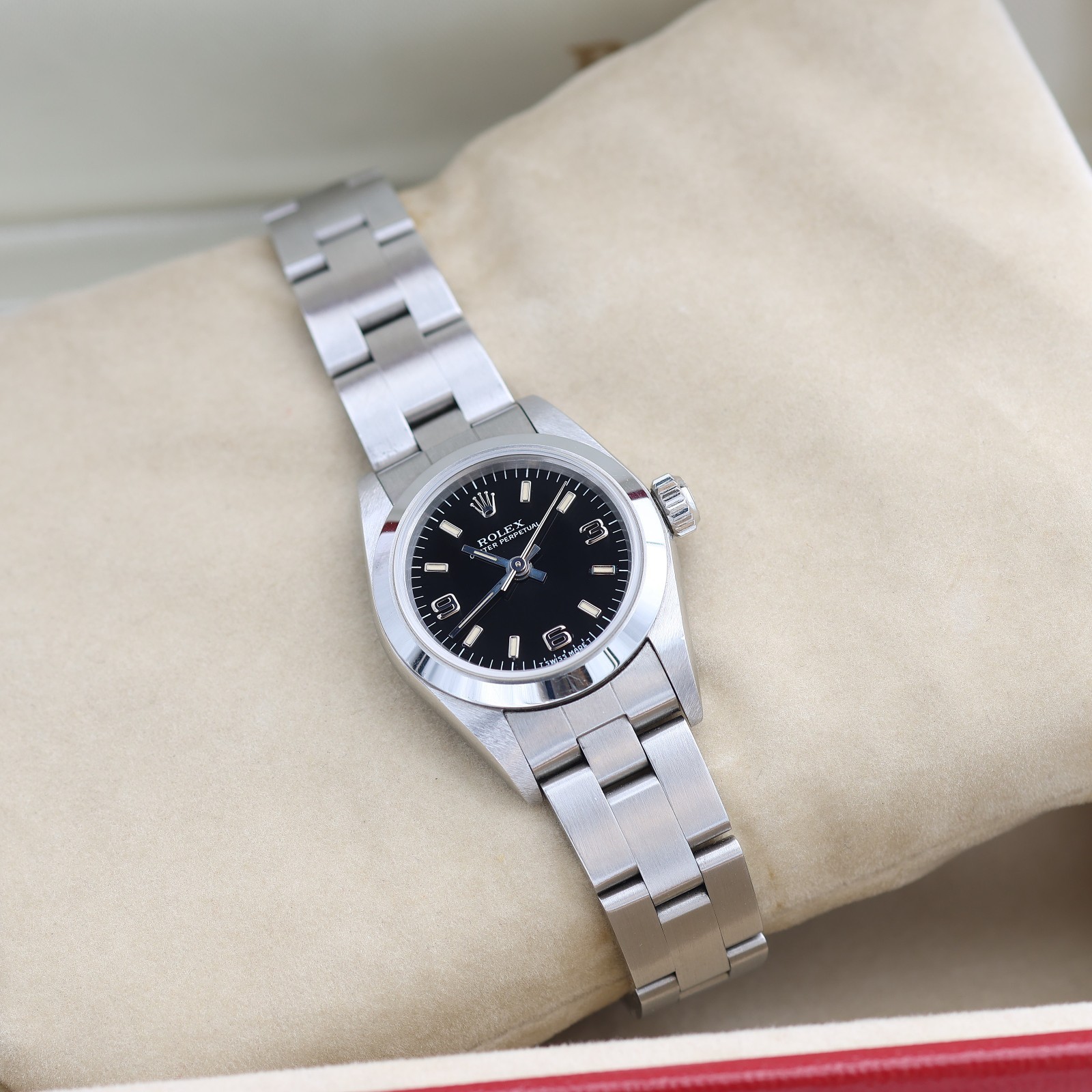 Rolex Oyster Perpetual ref. 67180 – Black 3-6-9 Dial – Oyster Bracelet