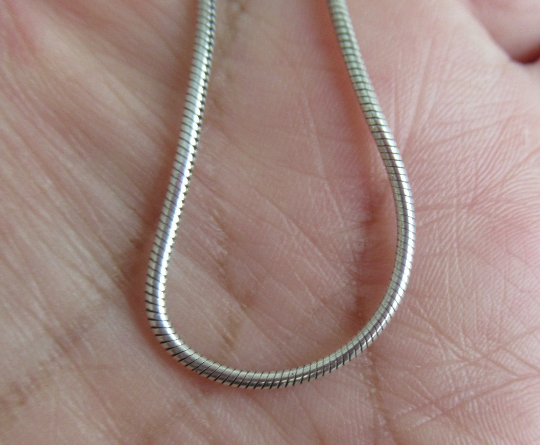 Sterling Silver 925 – 1.3 mm Snake Chain 18″ Chain Necklace – 7.21 g