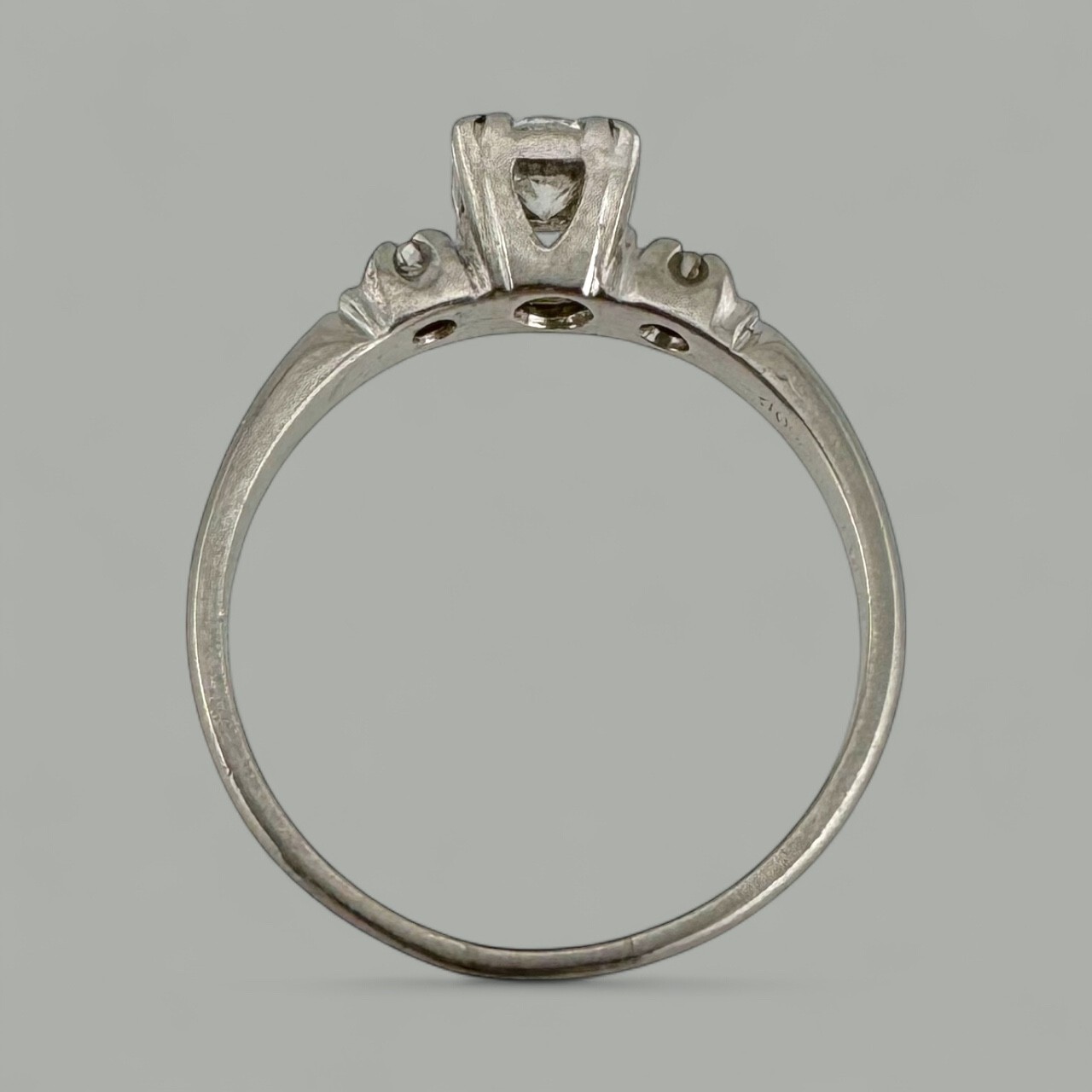 Sweet Vintage 1940s–50s Platinum 900 Diamond Ring 0.27ctw Size 6 3.1g