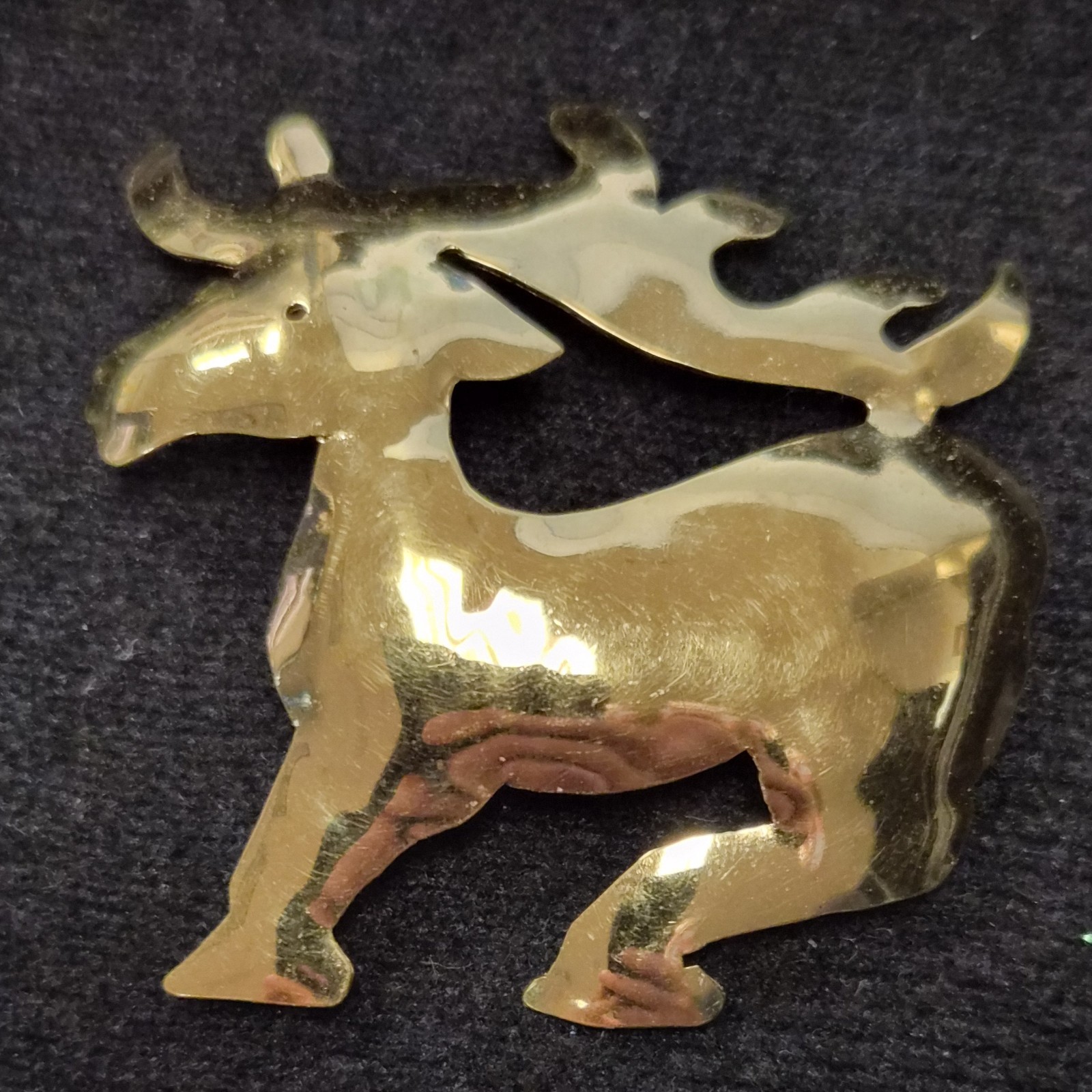 Estate Decorative Christmas Metal Gold Tone Mountain Reindeer Pin / Brooch
