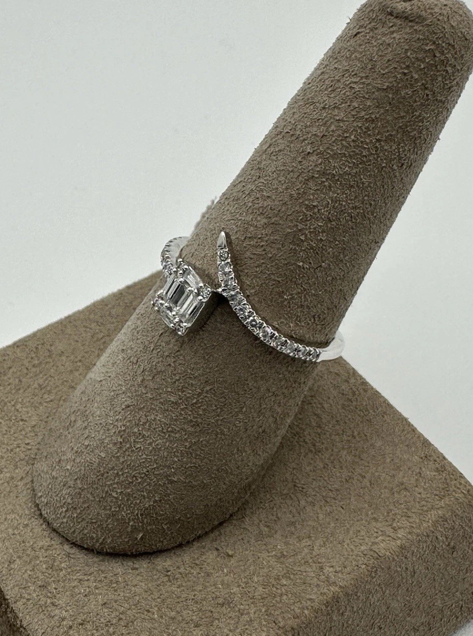 14k White Gold Square Shape Diamond RD/BG 0.27ctw Ring Band Sz 6.5 1.85g