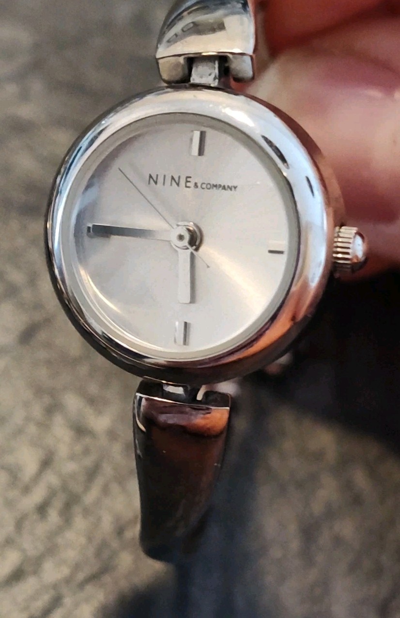 Lot 5 Women’s Fashion Watches DKNY Nine West Premier Designs – Needs Batteries