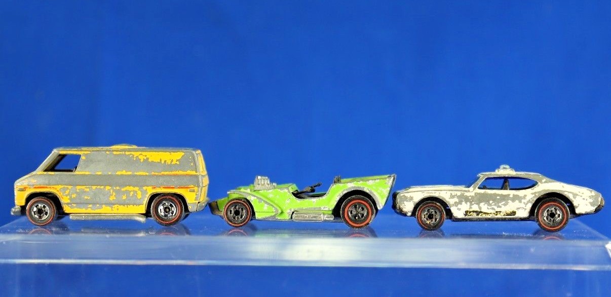 LOT OF 3 HOT WHEELS REDLINE ICE T 69 YELLOW VAN 74 LAW ENFORCEMENT 69
