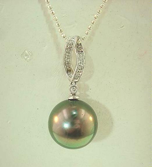 14k White Gold 13.7mm 17.45Cts Black Tahitian Pearl 0.045Cts Diamond Pendant #3