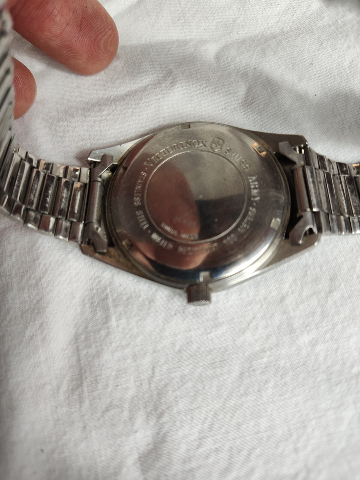 Victorinox Swiss Army Mens Garrison Black Dial Watch – orig band and NEW BATTERY