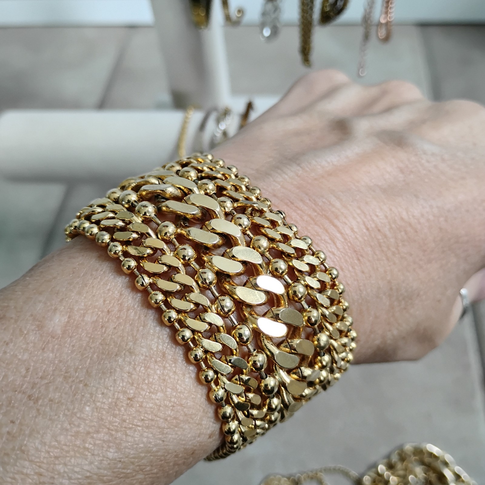 Vintage Lot Of 22 Goldtone Metal Bracelets Quality Greek Key Crystal Coin Chain