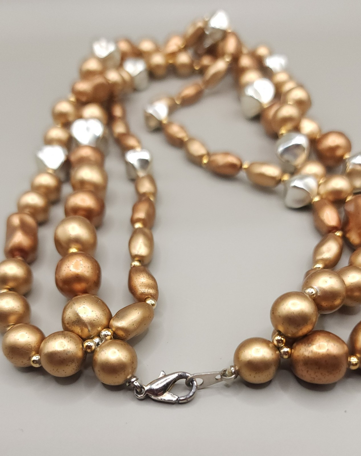 Vintage 70s 80s Boho Chunky Multi Strand Necklace Metallic Gold Silver Bead 18″