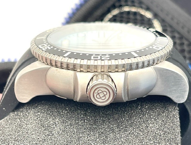 Deep Blue Master 1000 II Automatic Diver — White Mother of Pearl Dial (100% Unwo