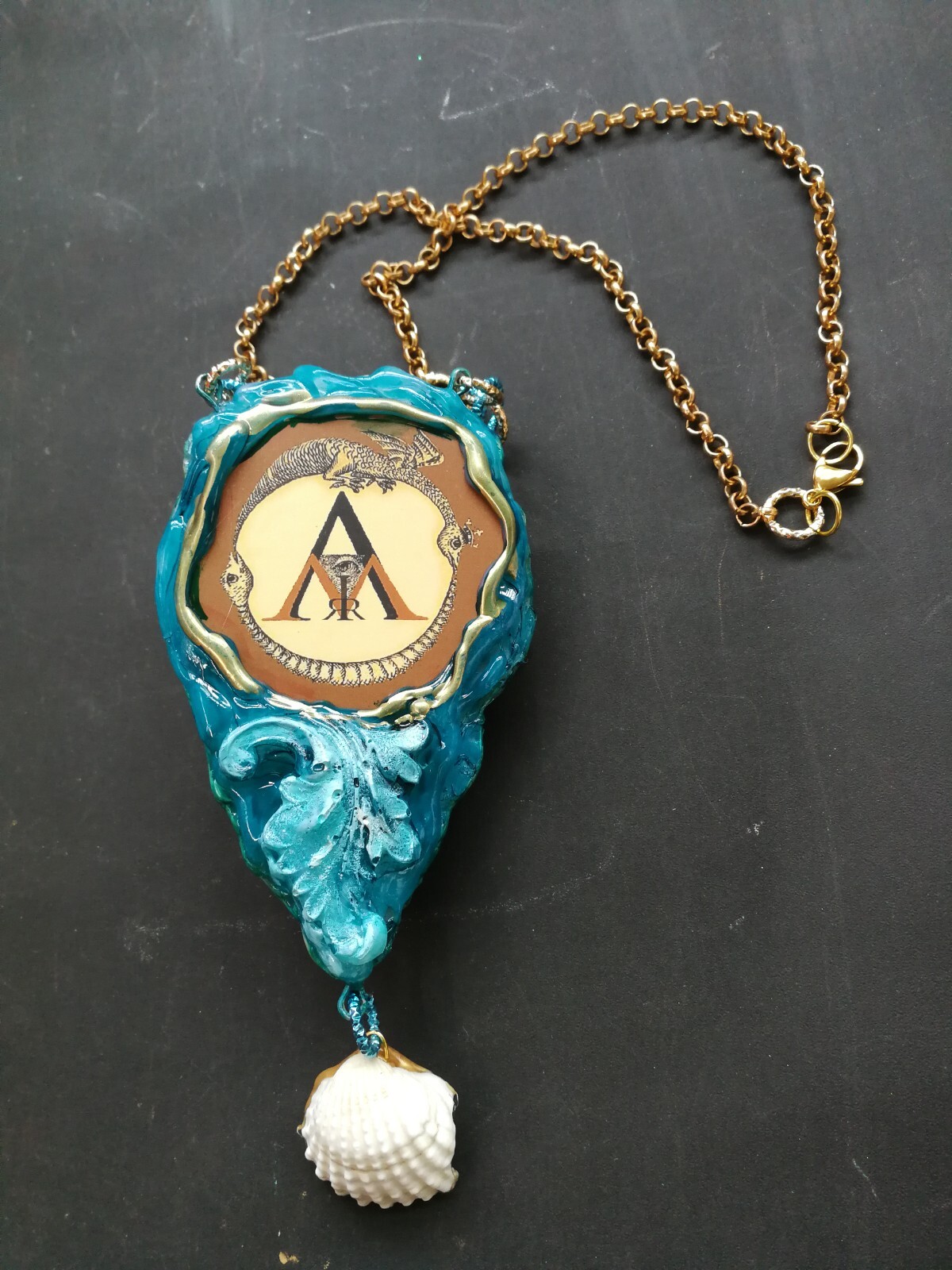 Luxury Jewelry Belle Epoque Art Deco Nouveau Necklace Pendant Woman Shell Animal