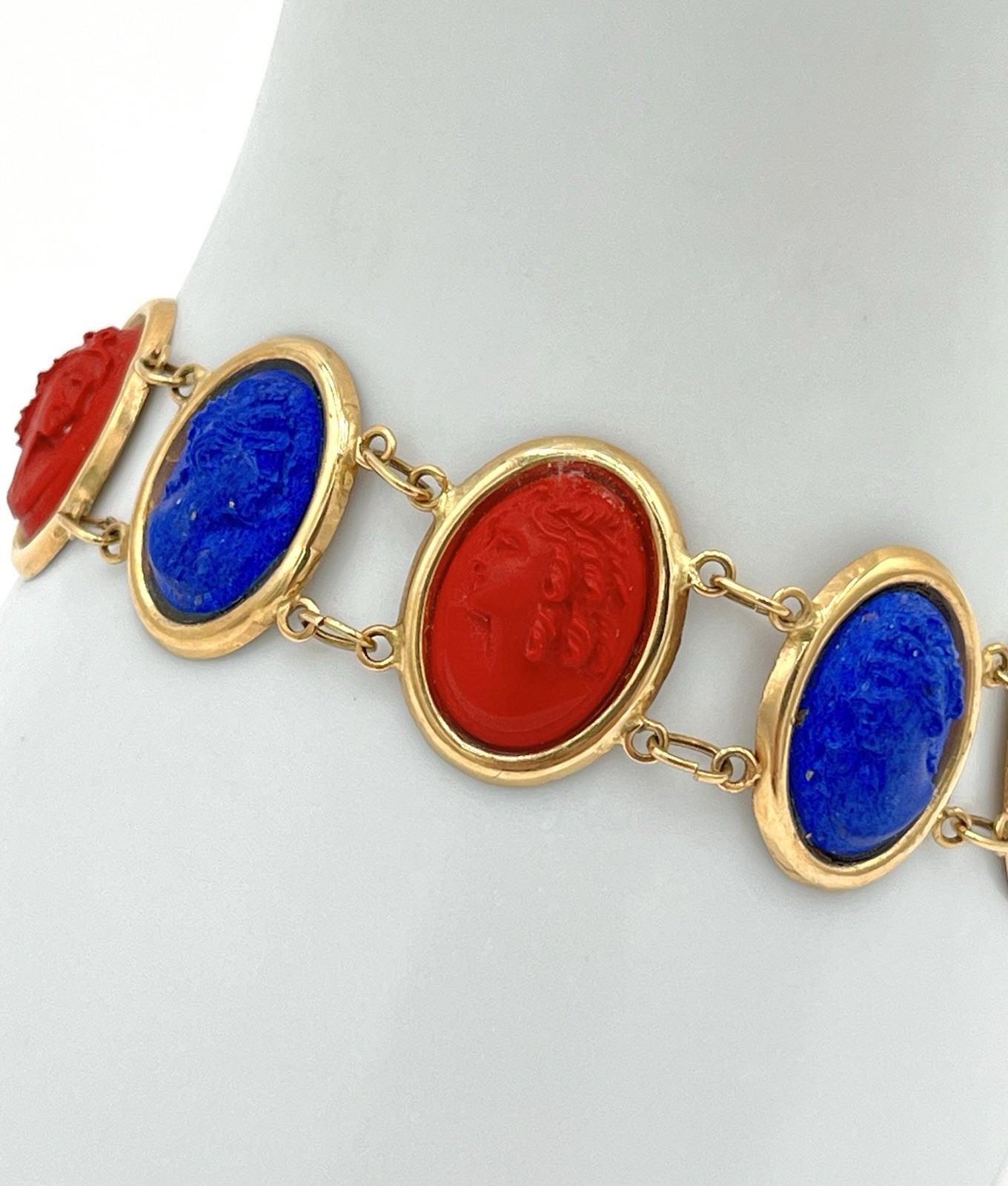 Vintage 14Kt Gold Cameo Coral and Lapis Lazuli Bracelet 19cm Handmade