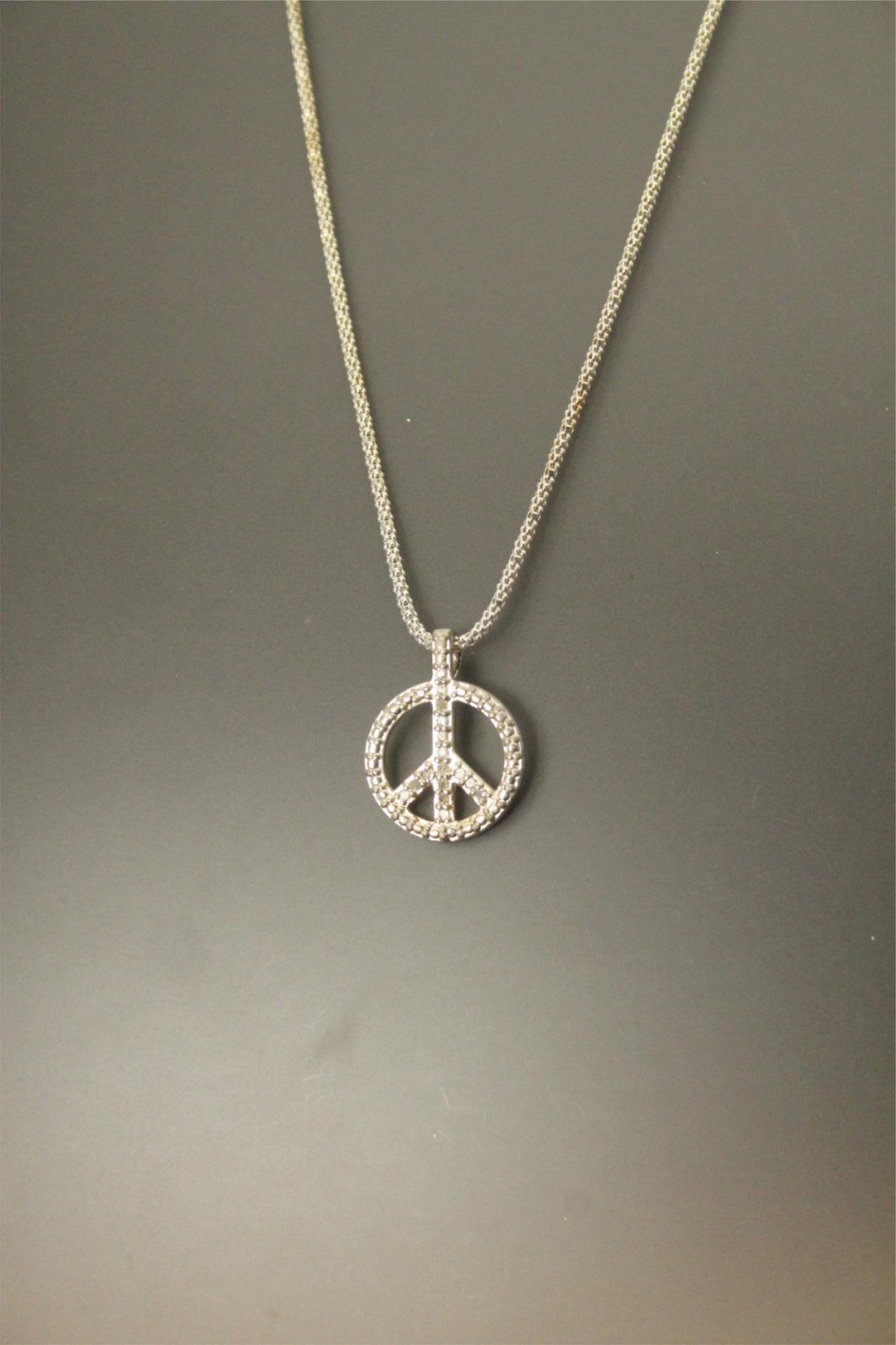 Diamond Peace Sign Sterling Silver Popcorn 18″ Chain 1.7mm wide 6.5g (NEC5823)