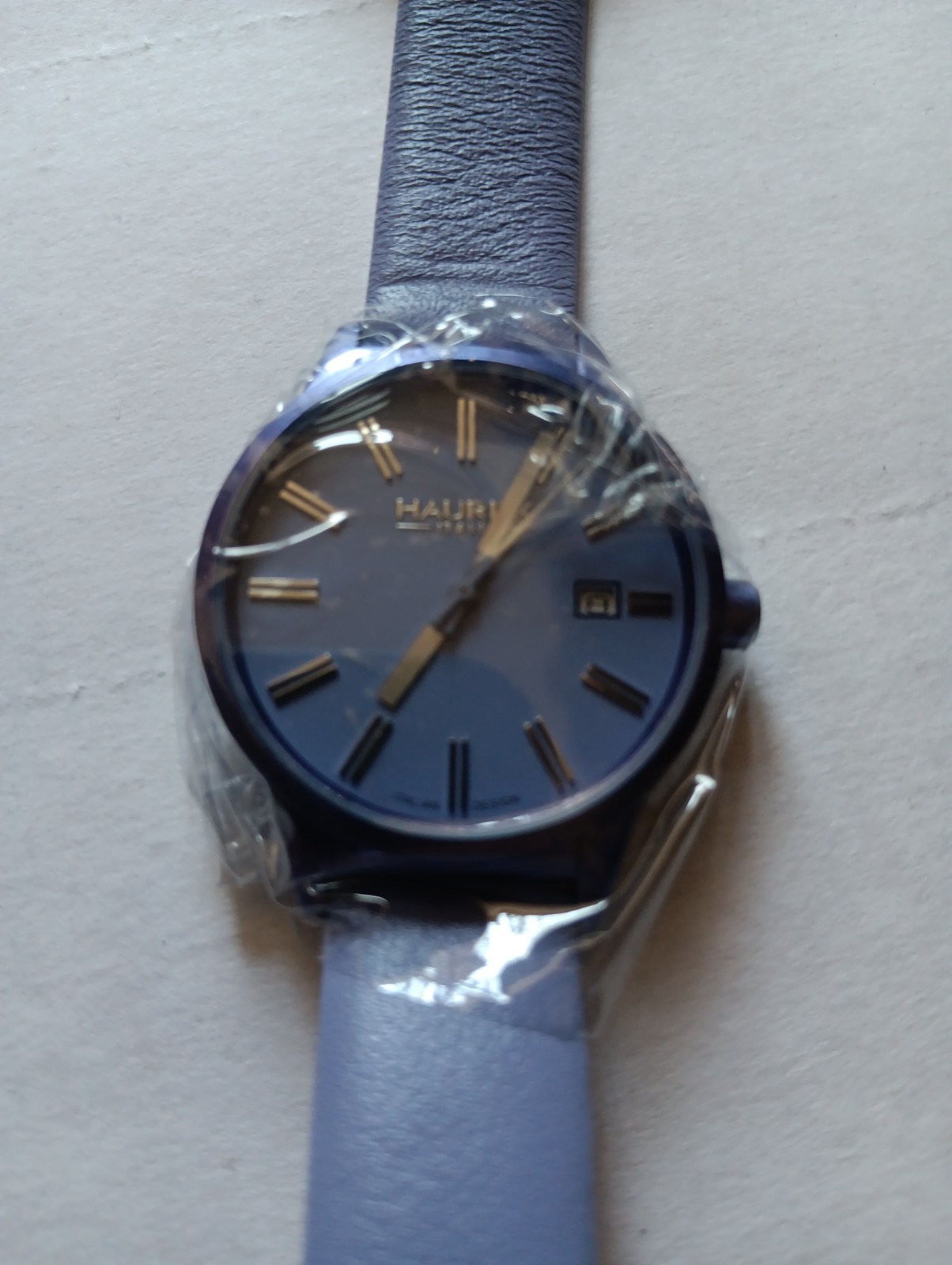 NWT Haurex Italy Women’s Lavender Quartz Watch Leather Strap Day