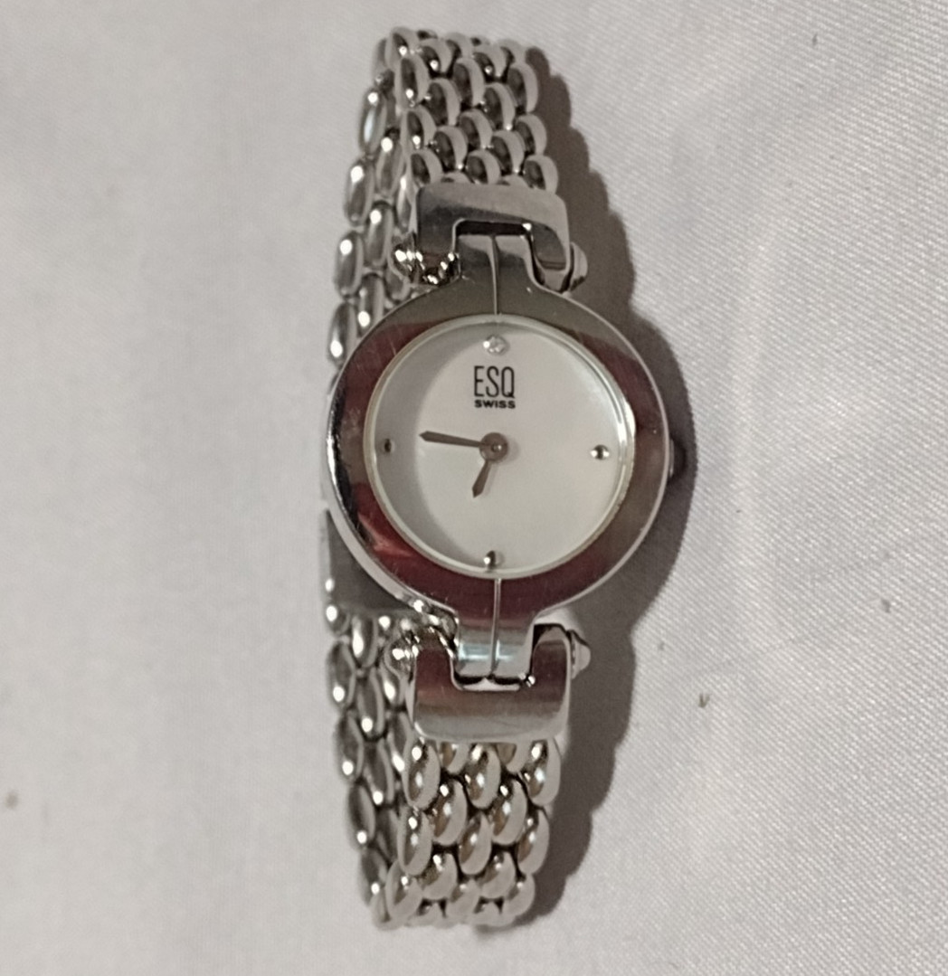 Women’s Swiss ESQ Watch Water-Resistant w/ New Battery – Works Great! d79