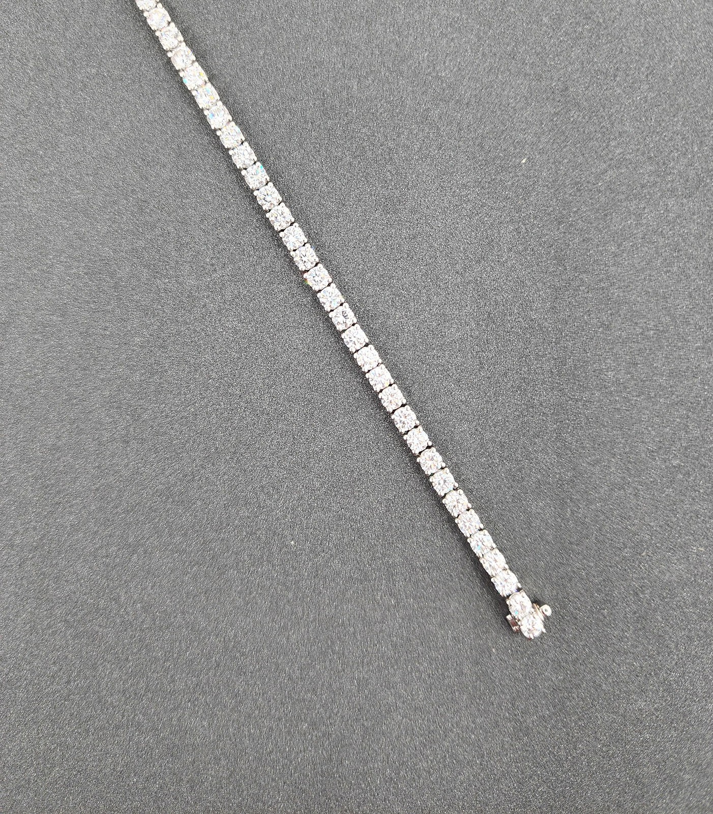 6.68 ct Diamond Tennis Bracelet