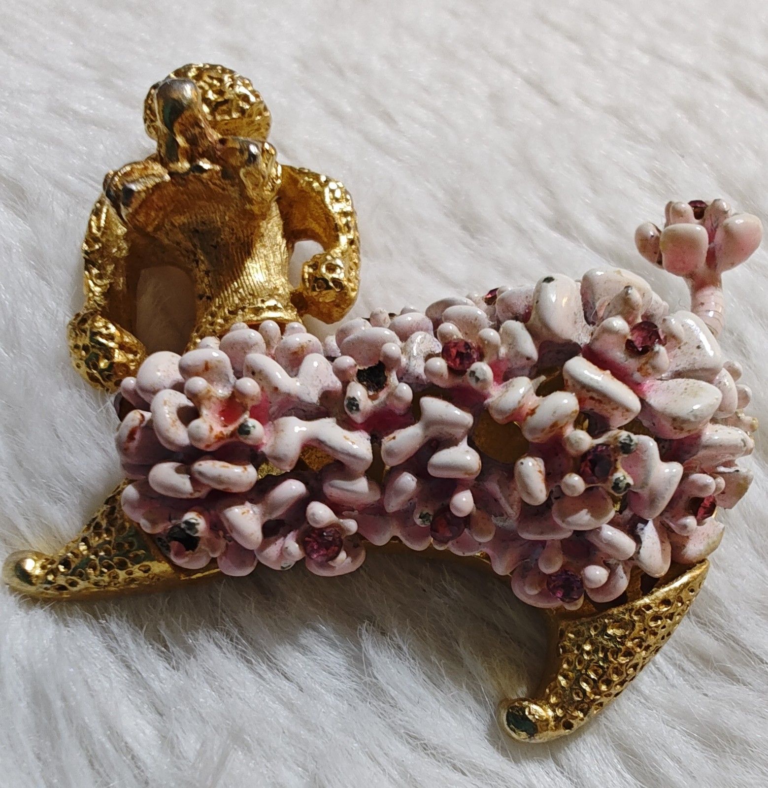 Signed Poodle Dog Brooch Pin Gold Tone Pink White Rhinestone Enamel 1.5 in