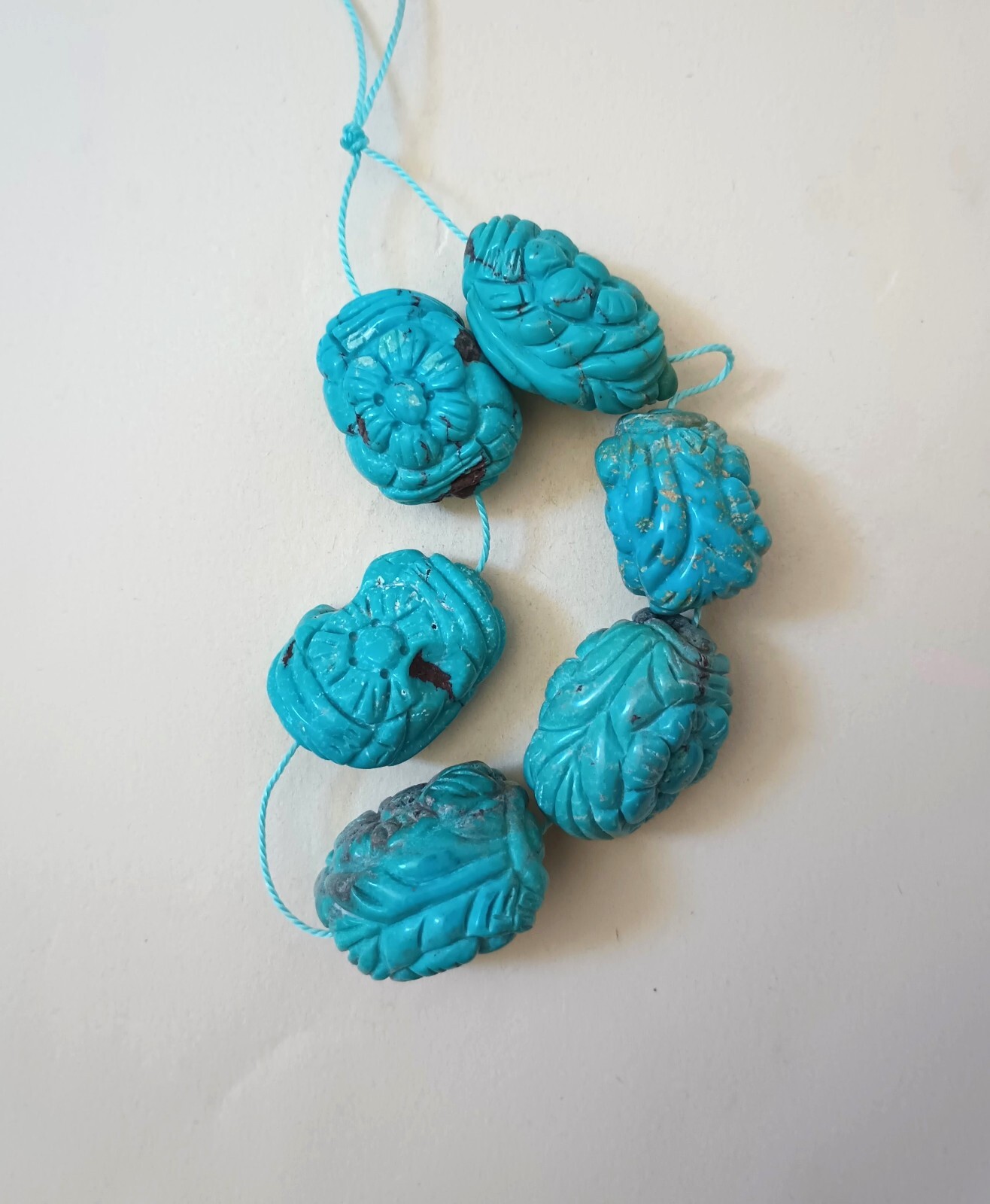 VINTAGE BLUE HUBEI TURQUOISE CARVED CHUNKY BEADS – 6.5″ Strand – 3912E