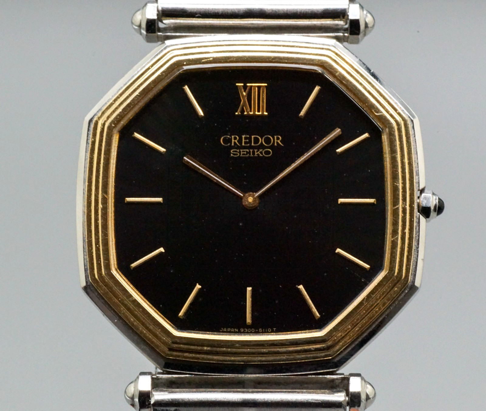 Vintage 1980 Seiko Credor 9300-5060 Quartz Men’s Watch 30mm Black Gold JAPAN