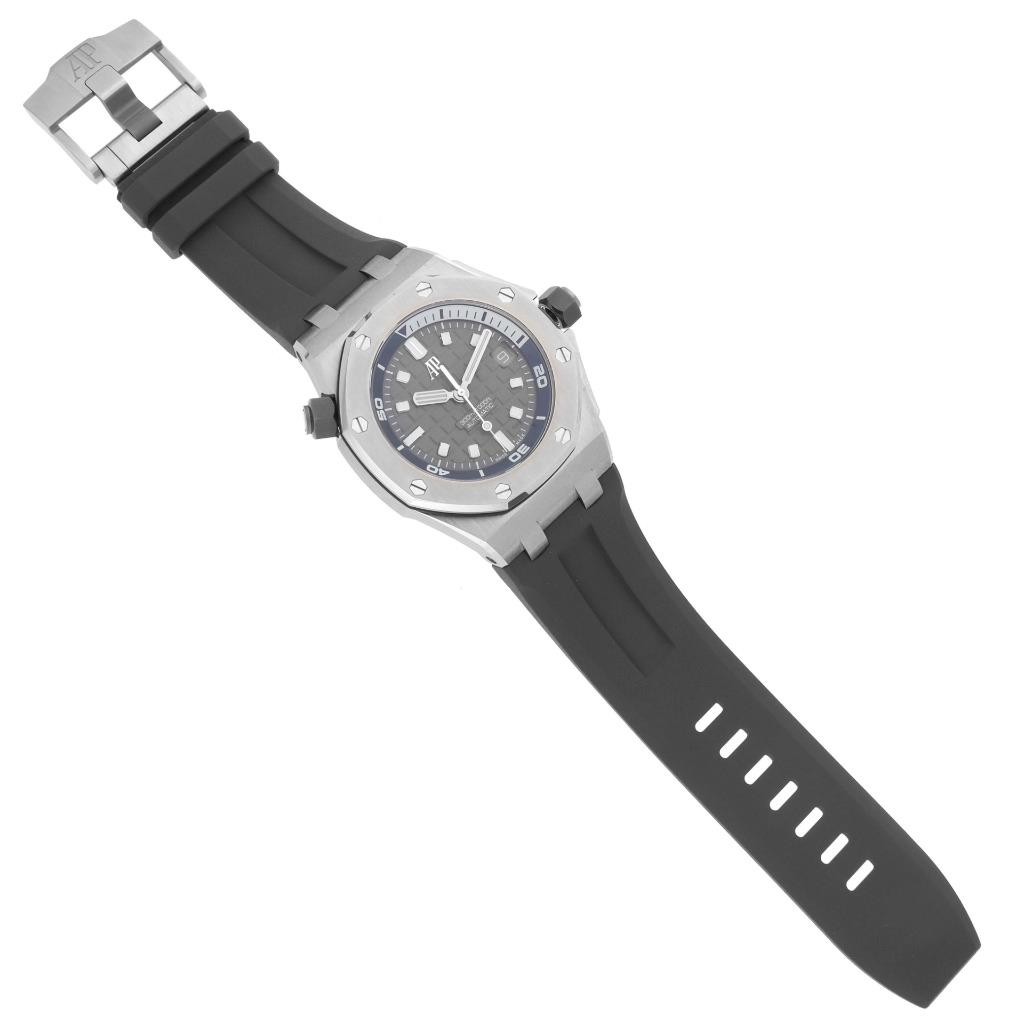 Audemars Piguet Royal Oak Offshore Diver Steel Mens Watch 15720ST Box Card