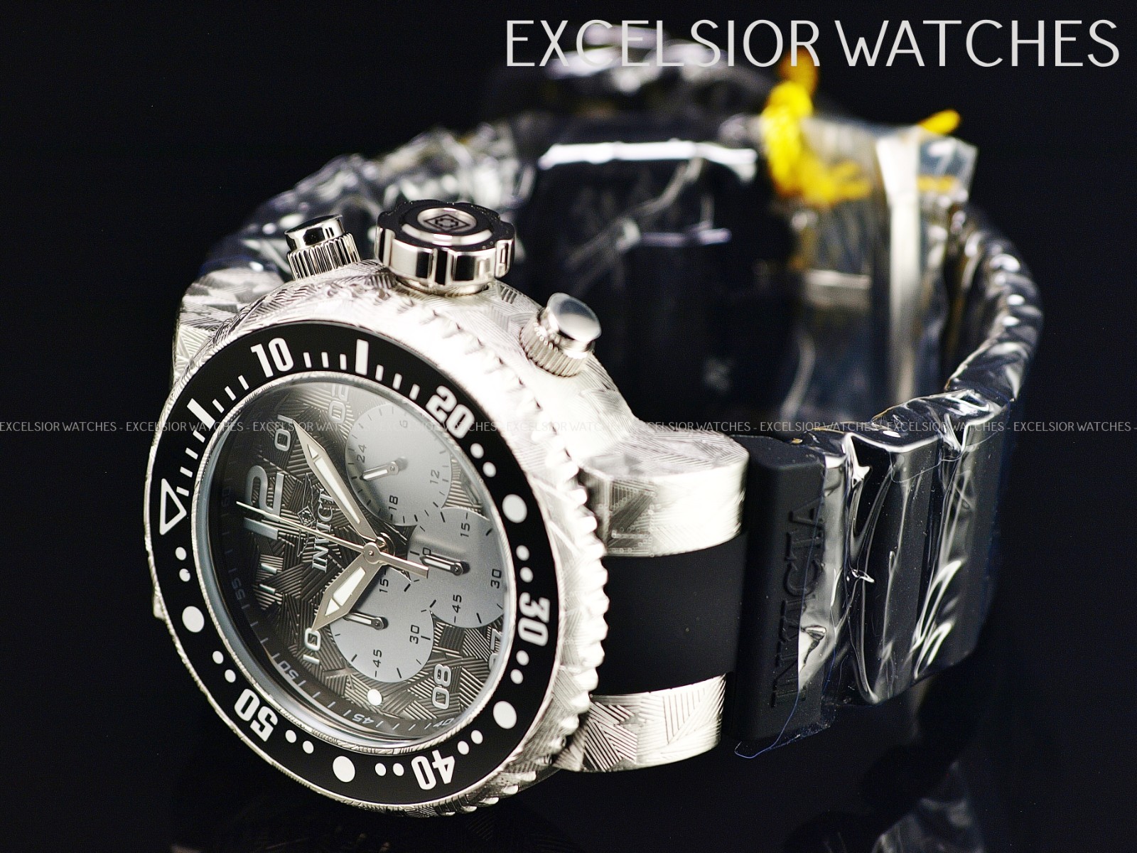 New Invicta Men’s 52mm Pro Diver Laser Acid Etched Quartz Chronograph SS Watch