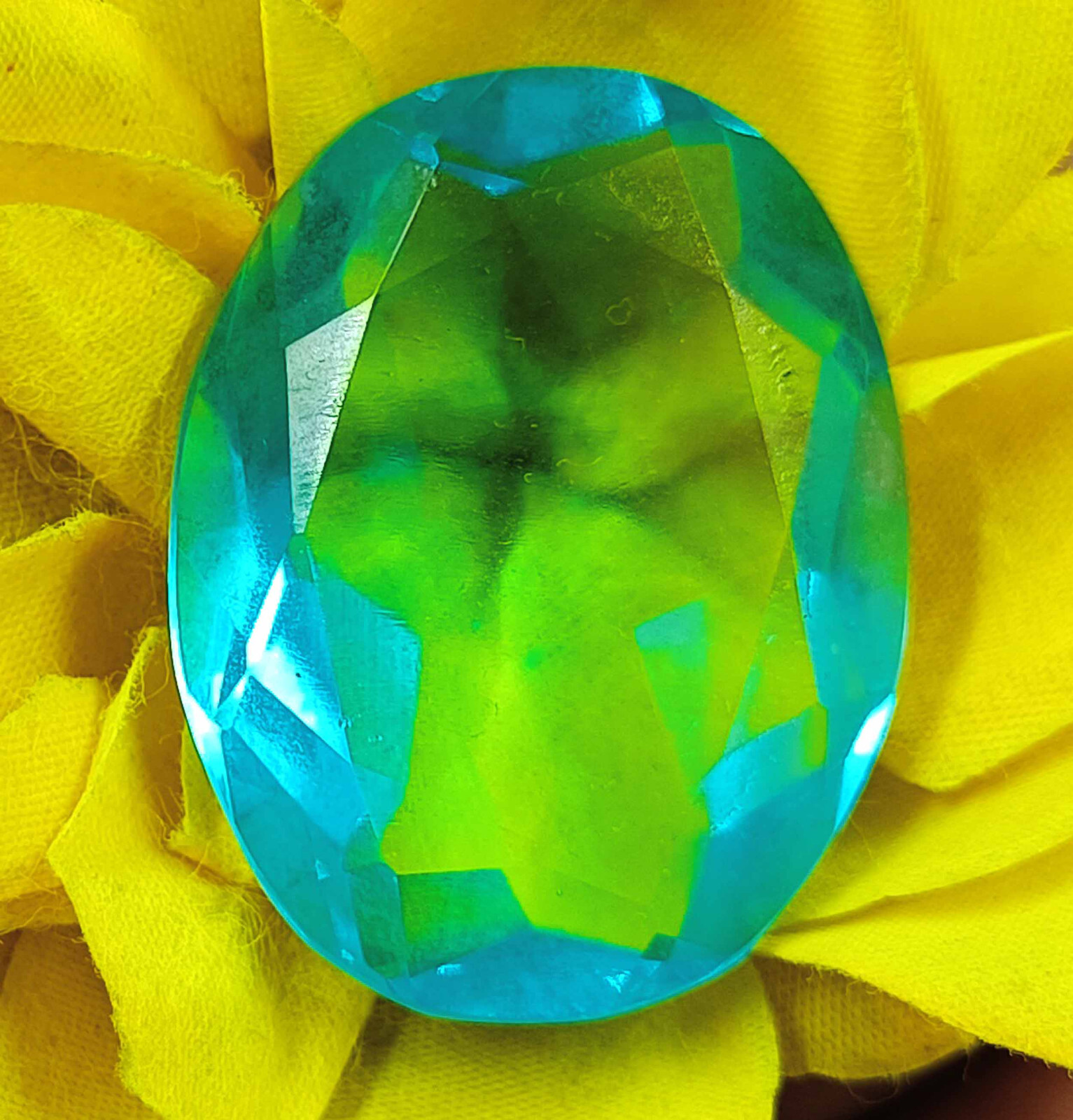 120Ct EGL Certified Sky-Blue Aquamarine Transparent Brazil Oval Cut Gemstone AKN