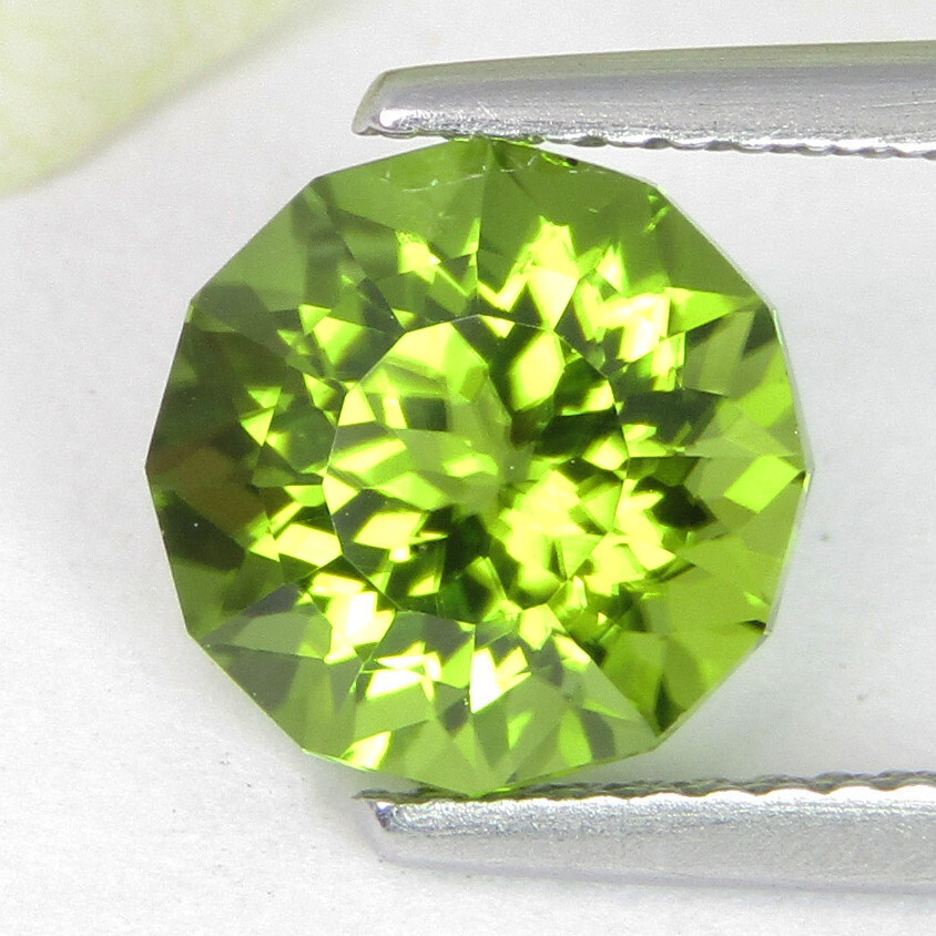 3.16Cts Glorious Natural Green Peridot 8.7mm Round Custom Cut Collection Gem