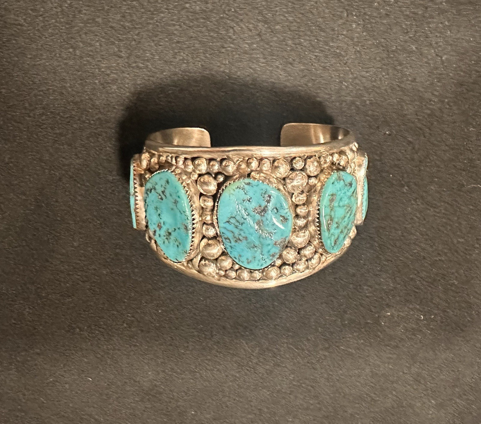 LEE Signed Sizable 925 Sterling Silver Oval Blue Turquoise Cuff Bracelet